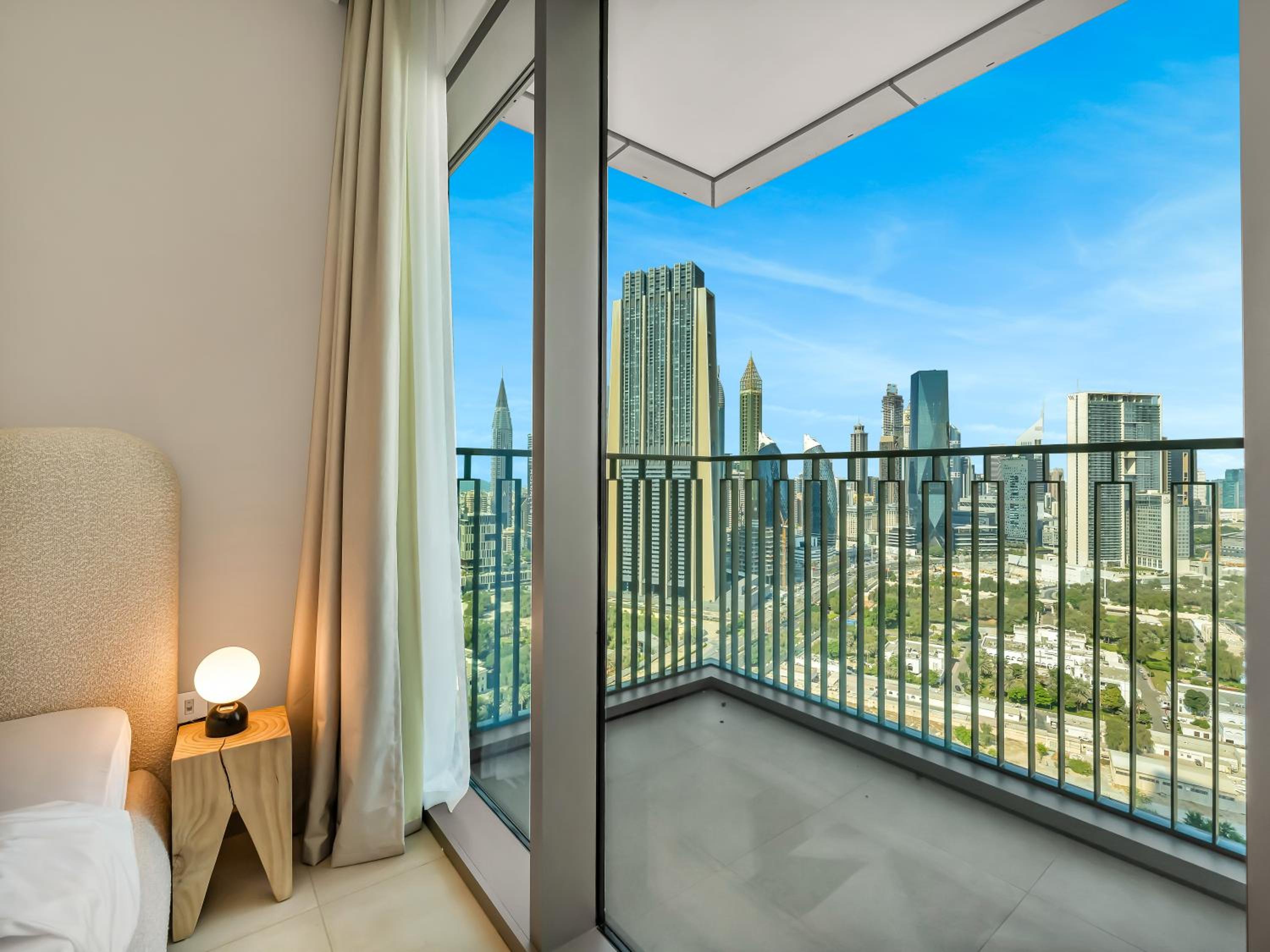 Royal Vista - Luxury 2BR Apartment at Downtown Views II - Downtown