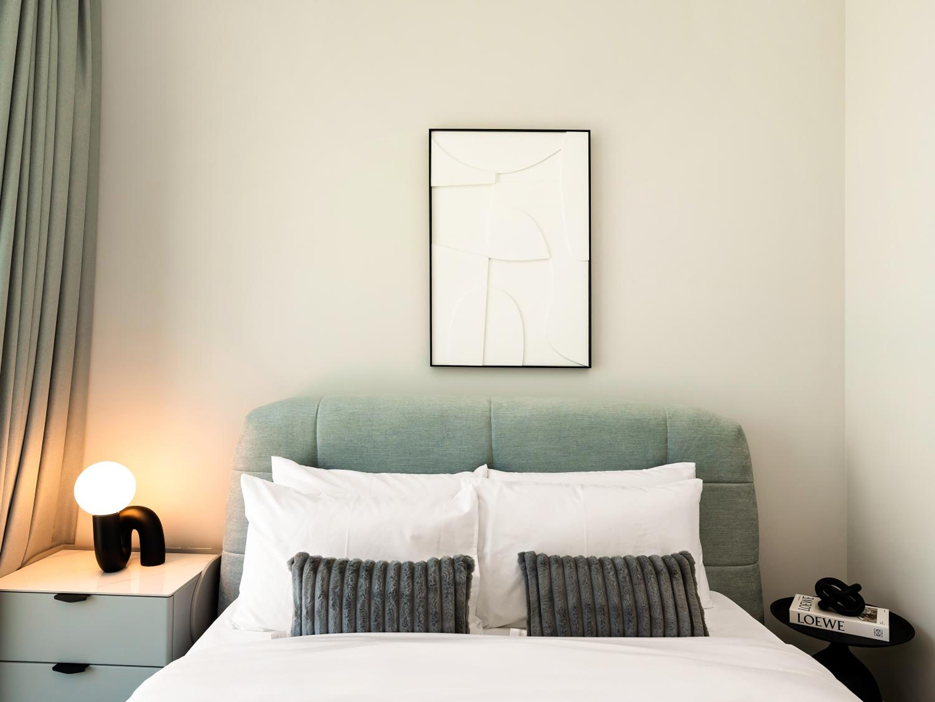 Royal Vista - Luxury 2BR Apartment at Downtown Views II - Downtown