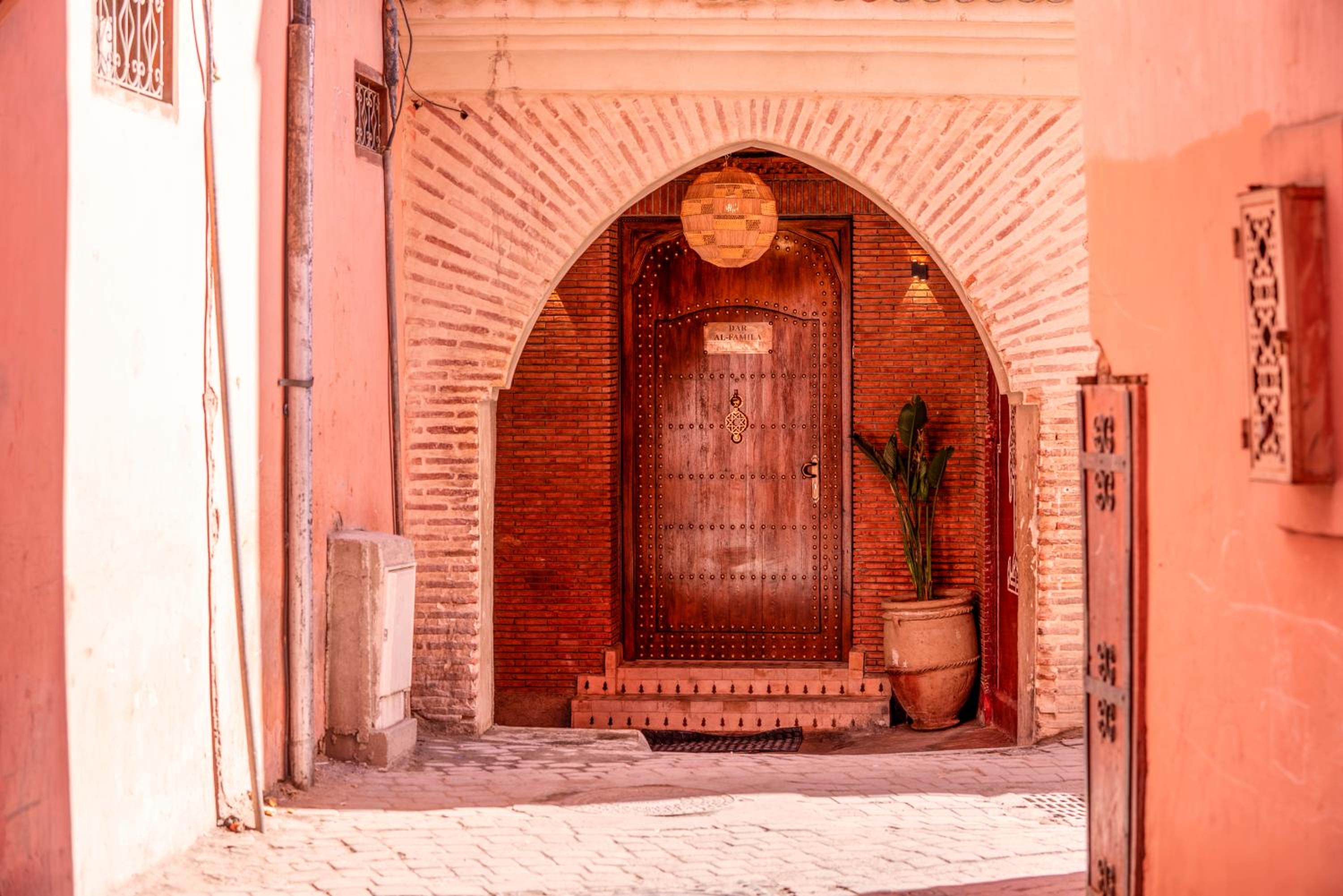Riad Dar Al-Famila & Spa