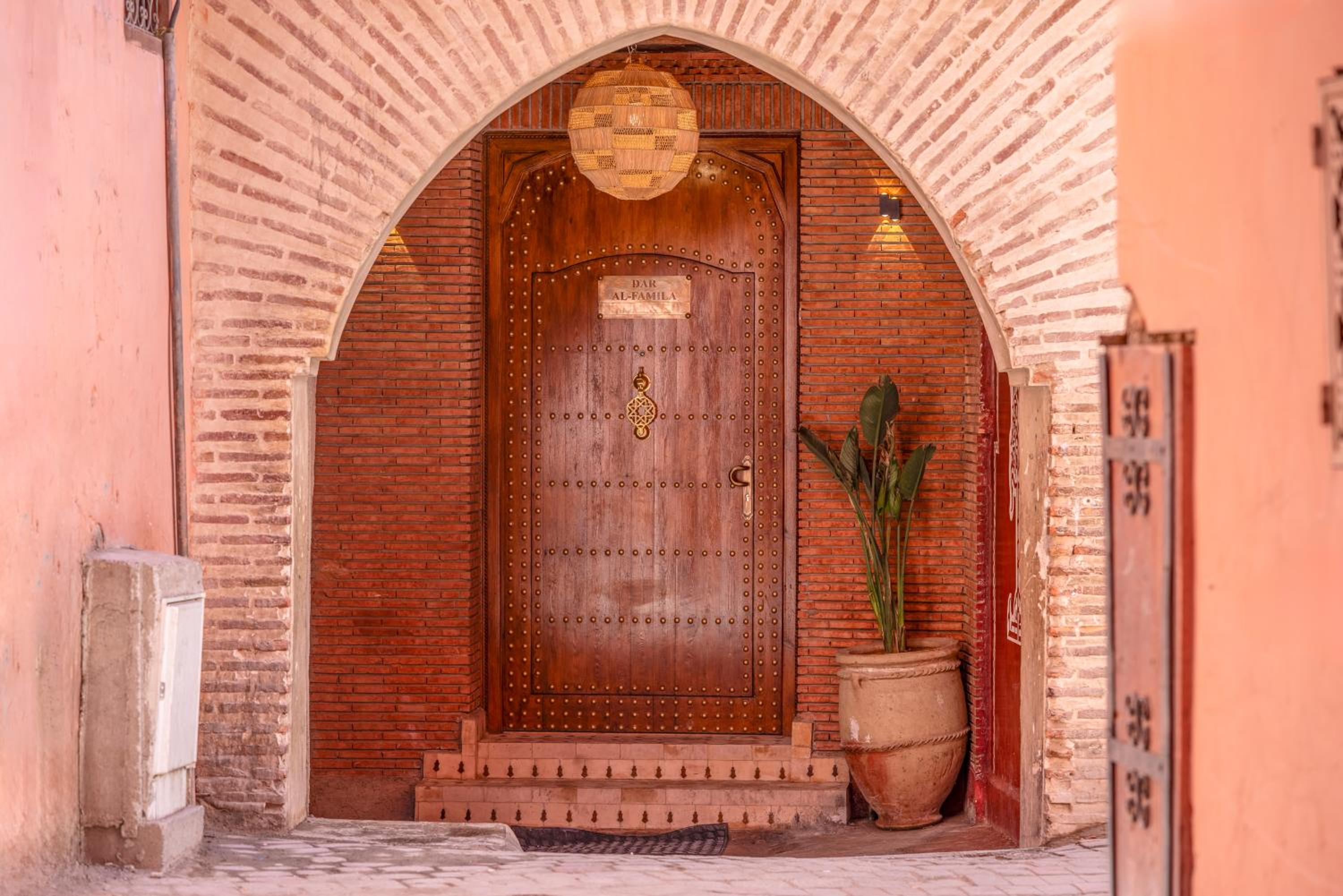 Riad Dar Al-Famila & Spa