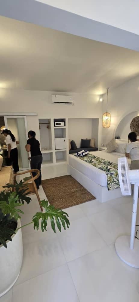 The Hepburn Seminyak ADULTS ONLY Chic Boutique Room with Pool 900m Walk to Beach