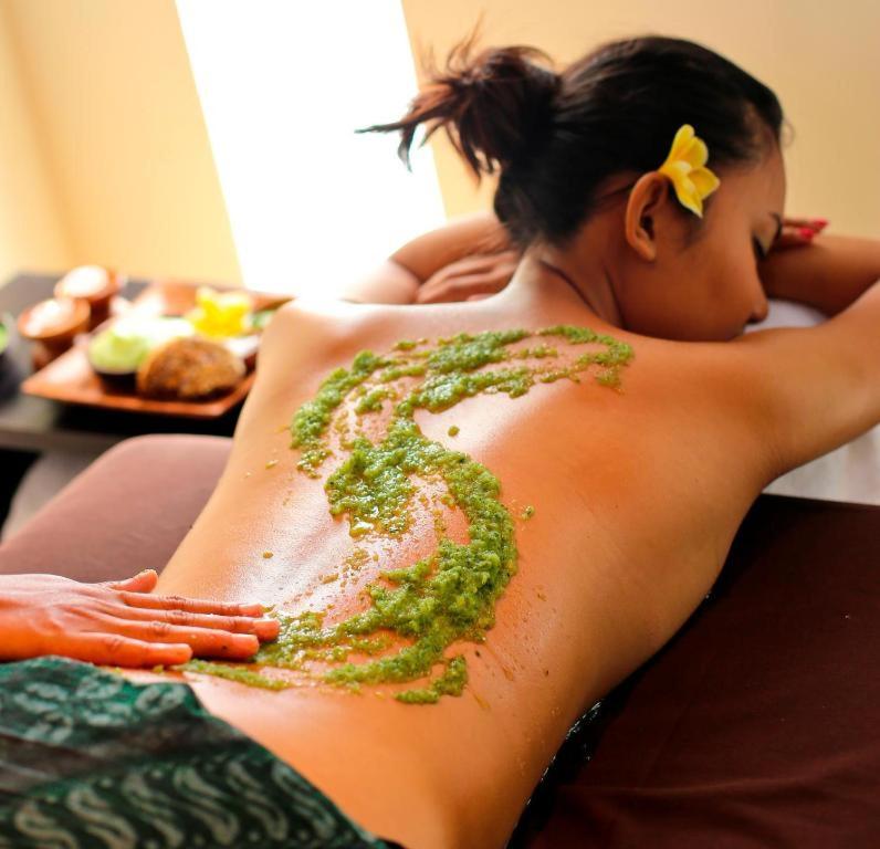 The Hepburn Seminyak ADULTS ONLY Chic Boutique Room with Pool 900m Walk to Beach