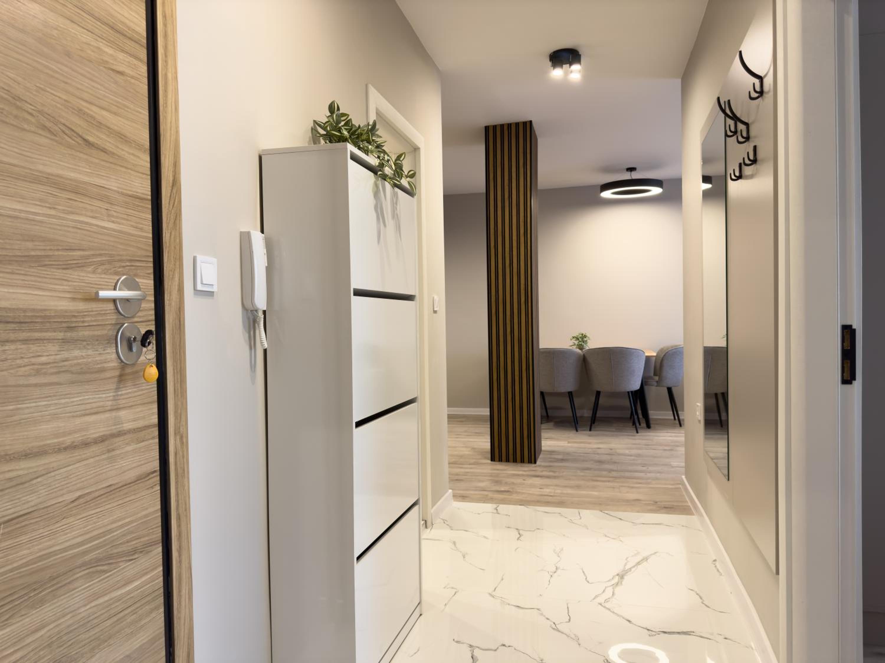 Modern & Spacious Two-Bedroom Apartment