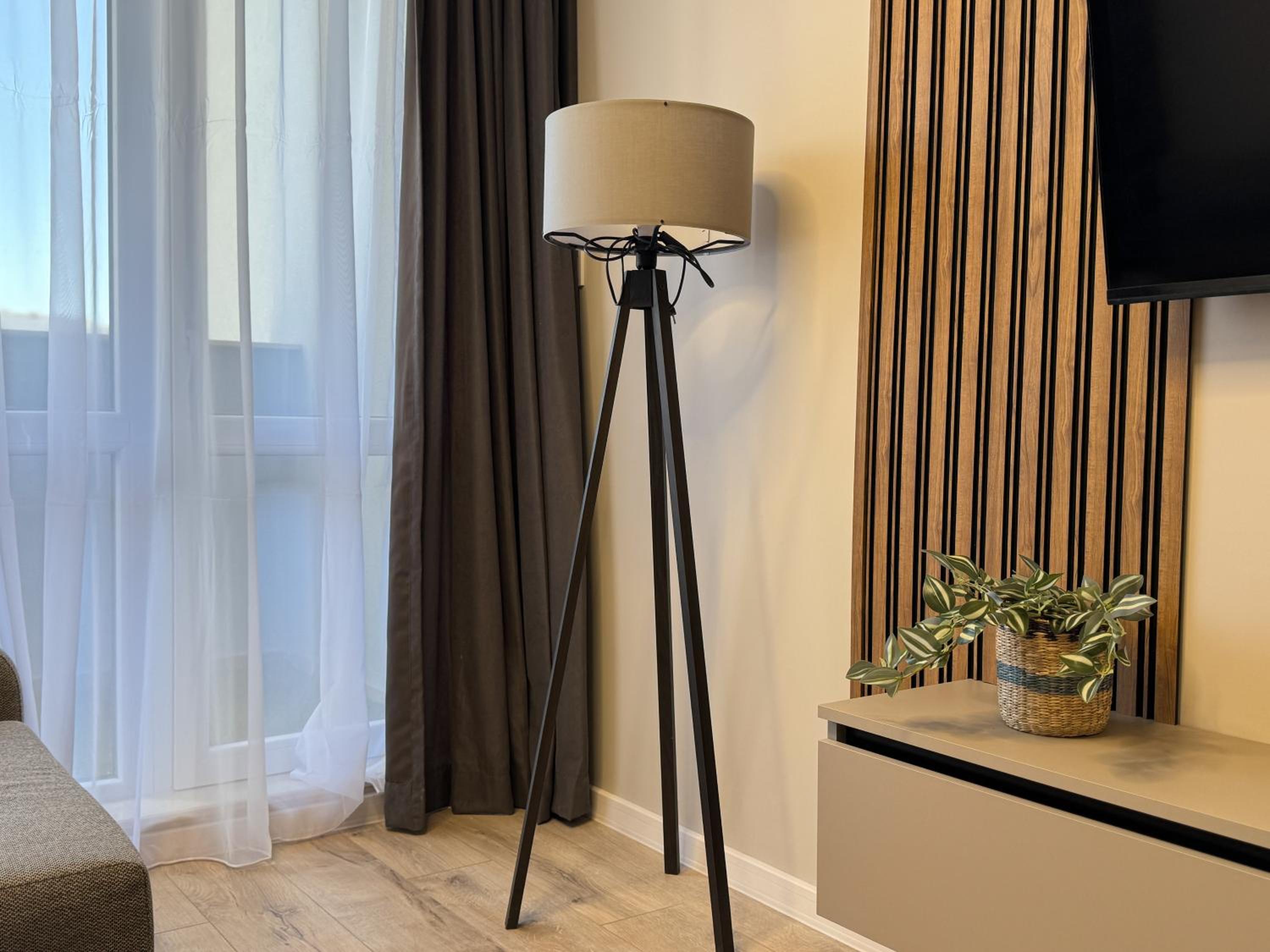 Modern & Spacious Two-Bedroom Apartment