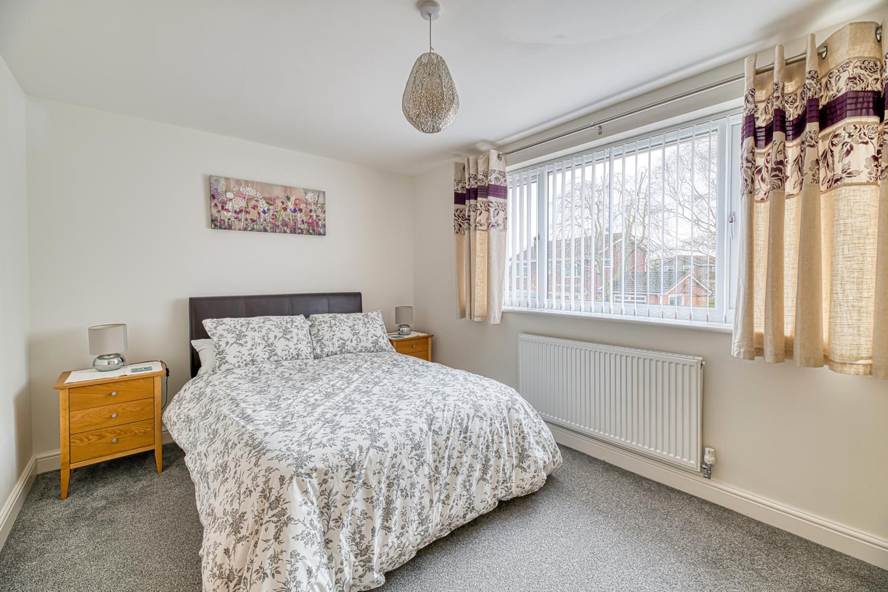 Spacious One Bedroom in Guilden Sutton by Guestz