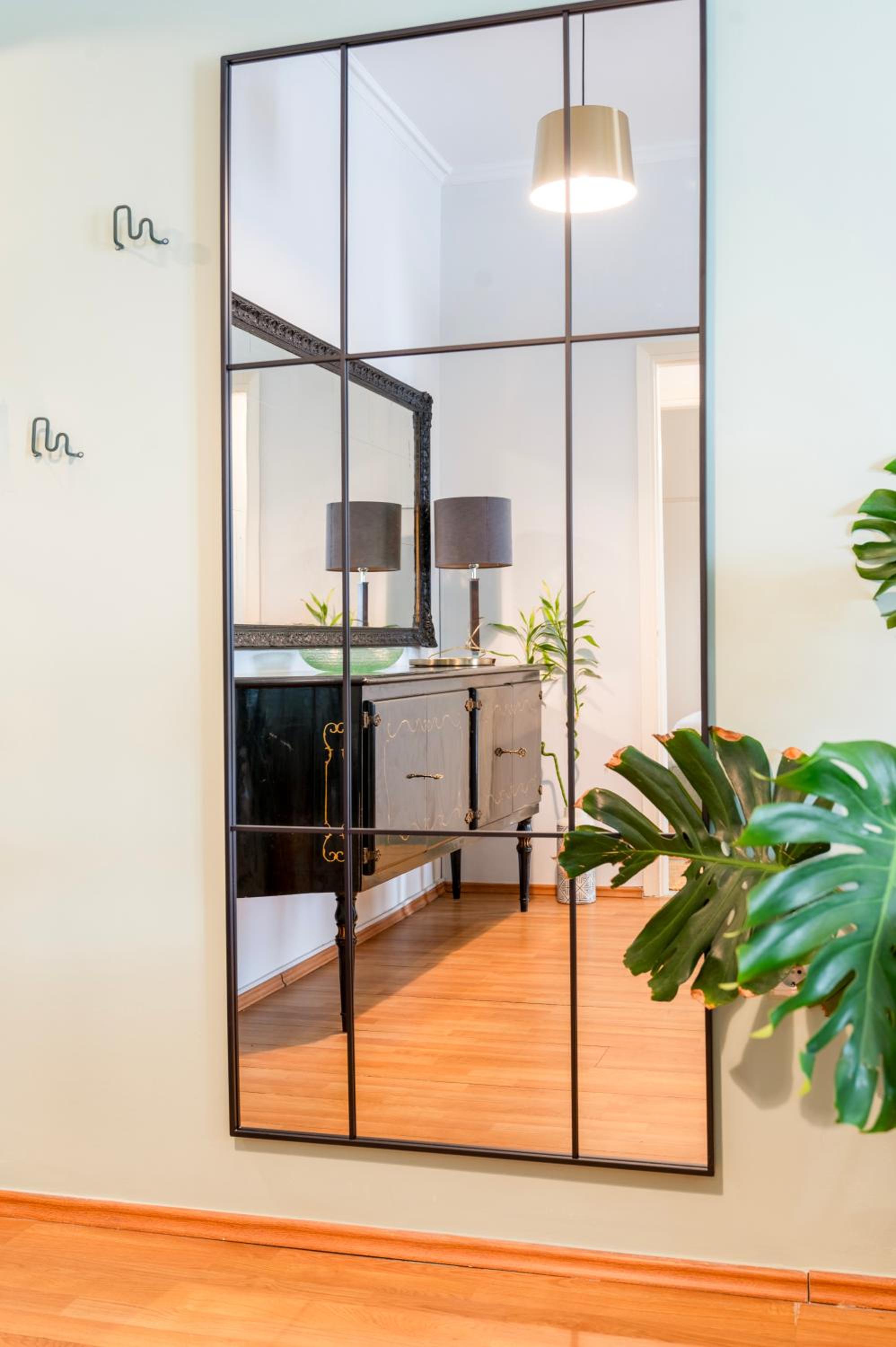 Stylish 2-Bedroom Apartment with Big Terrace in Athens