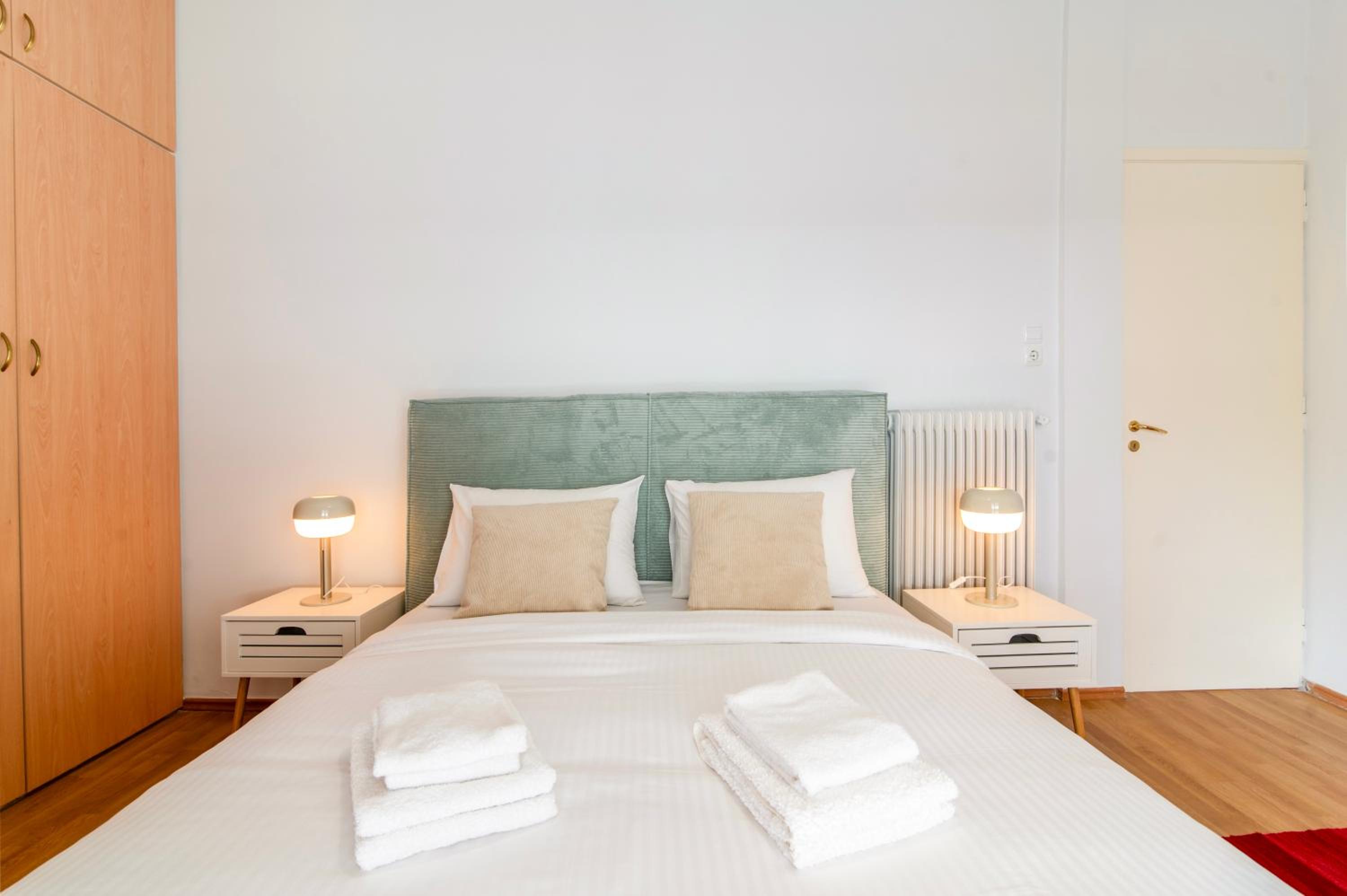 Stylish 2-Bedroom Apartment with Big Terrace in Athens