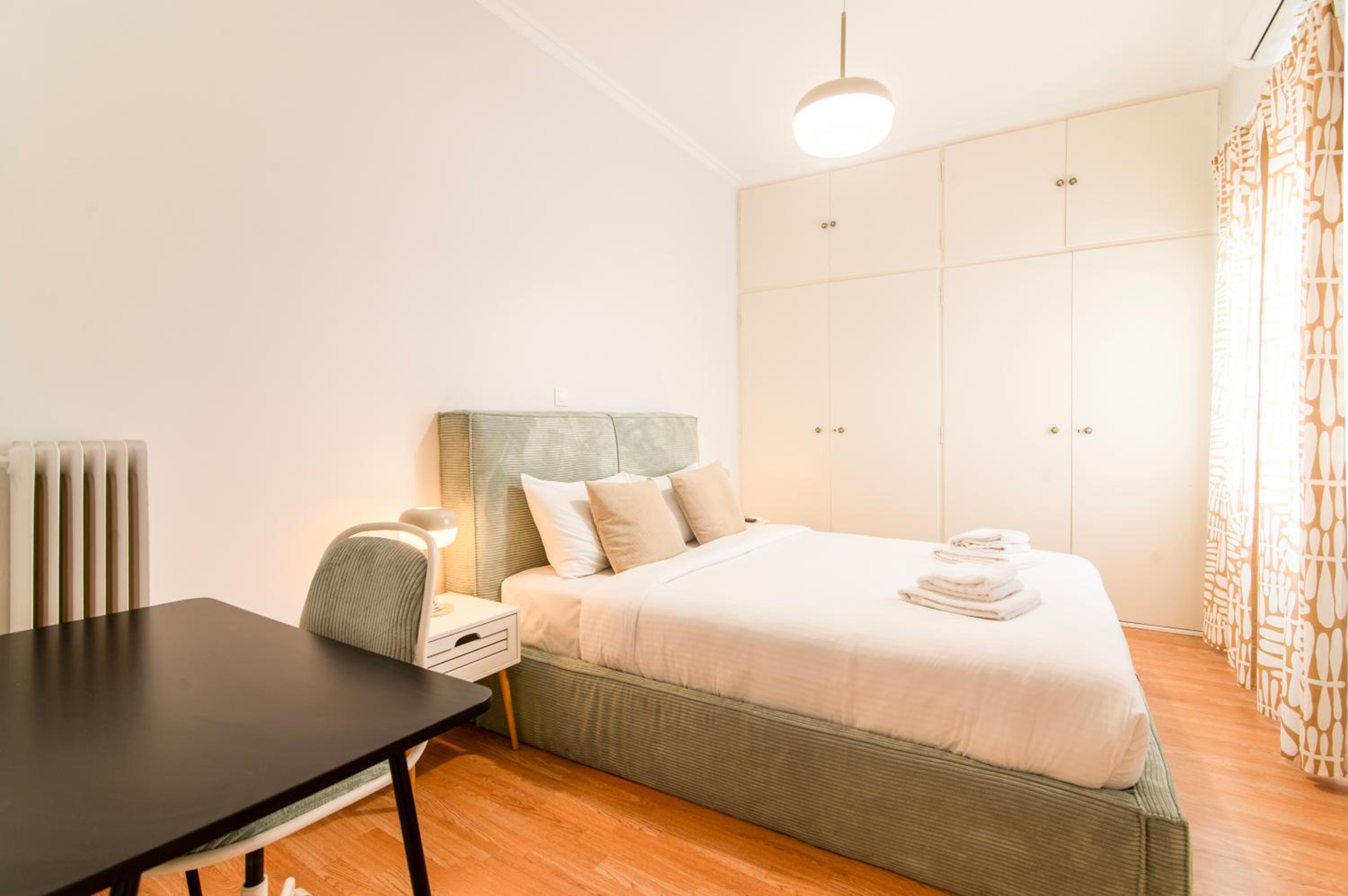 Stylish 2-Bedroom Apartment with Big Terrace in Athens