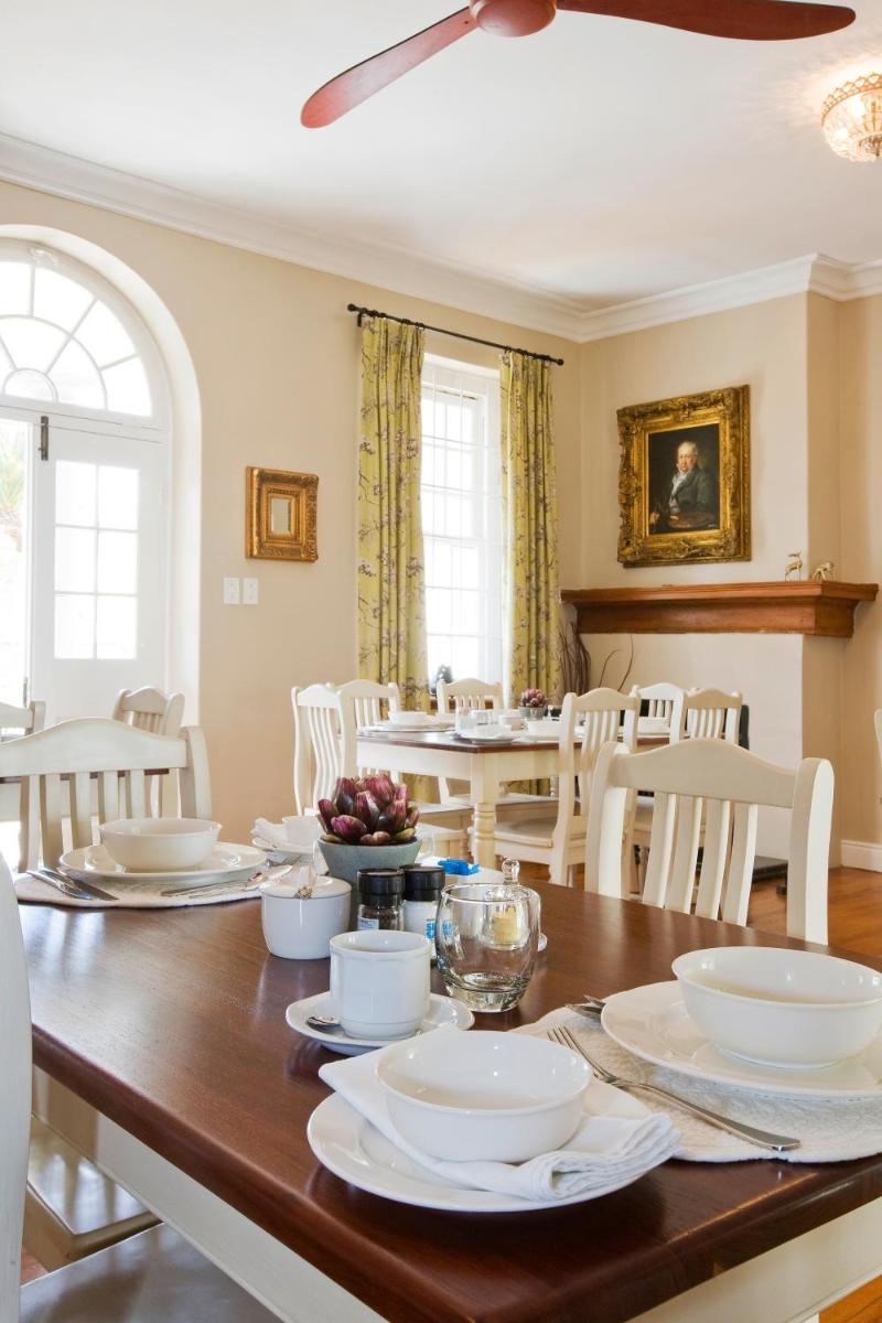 Capeblue Manor House