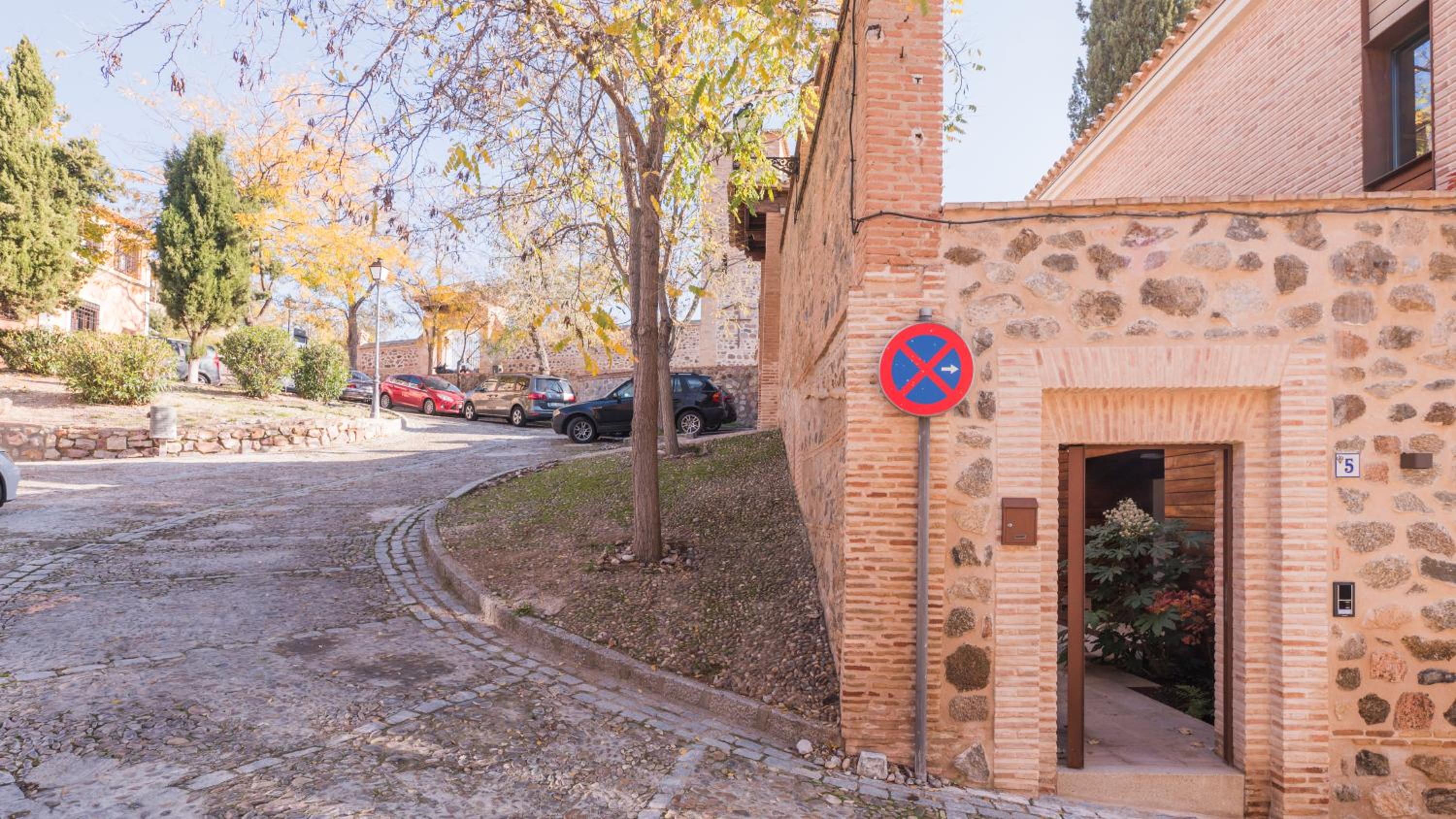Jardín de Doctrinos by Toledo AP