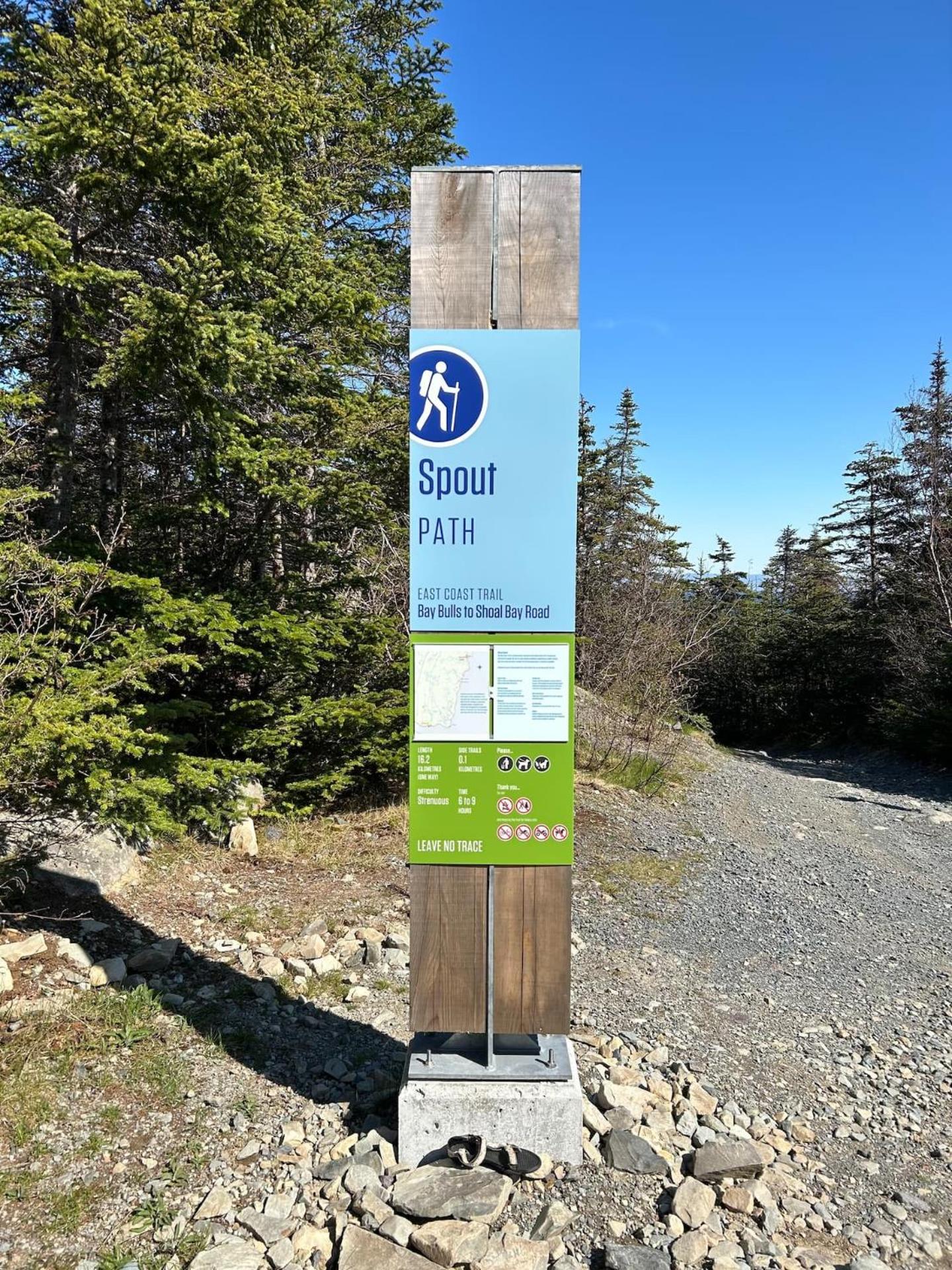 Oceanfront Cottage Walk to Trail & Boat Tours