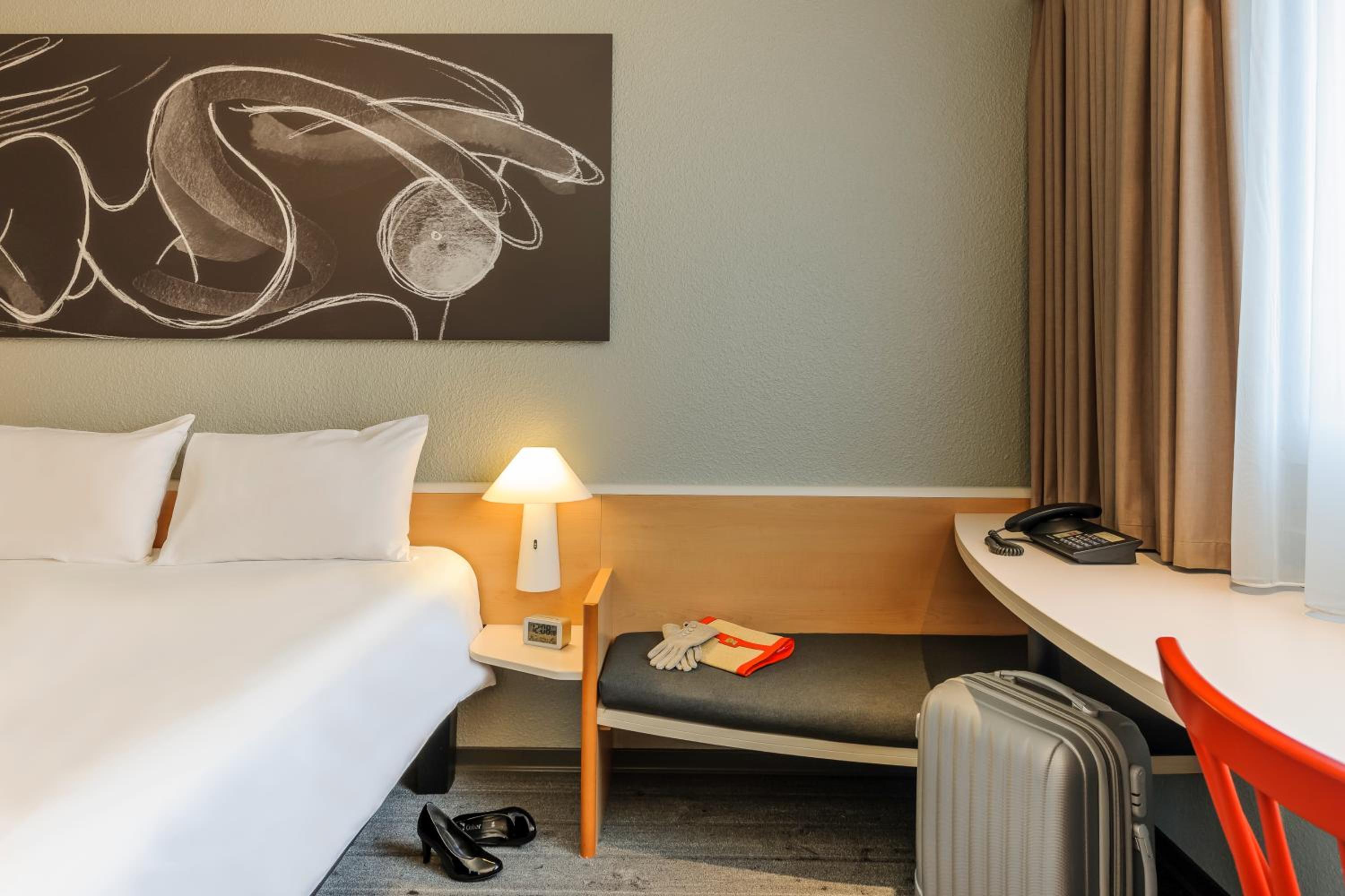 Hamburg Vacations - ibis Hamburg Alsterring - Property Image 15