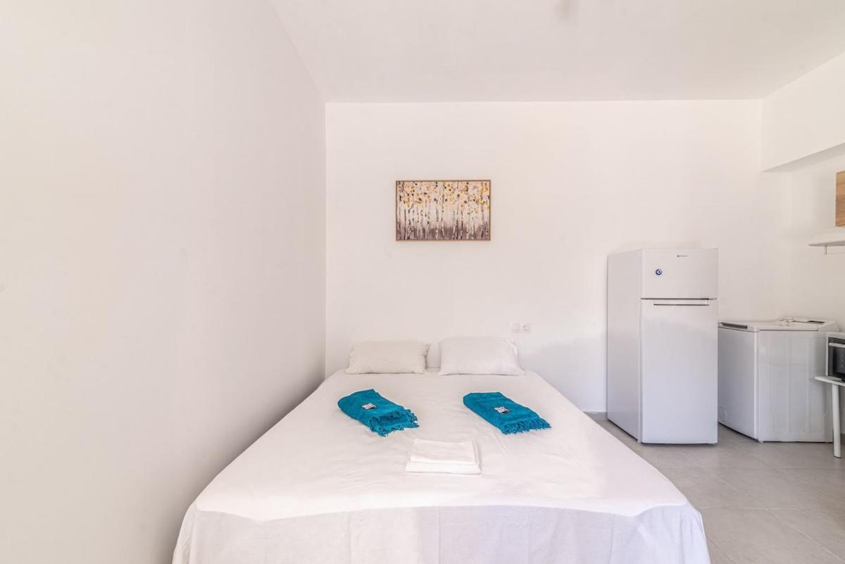 Lovely seaside studio, Crete