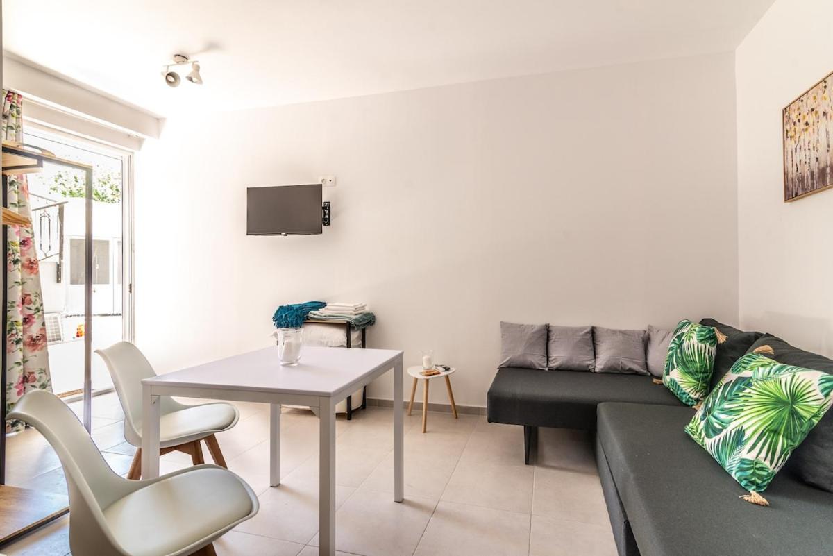 Lovely seaside studio, Crete