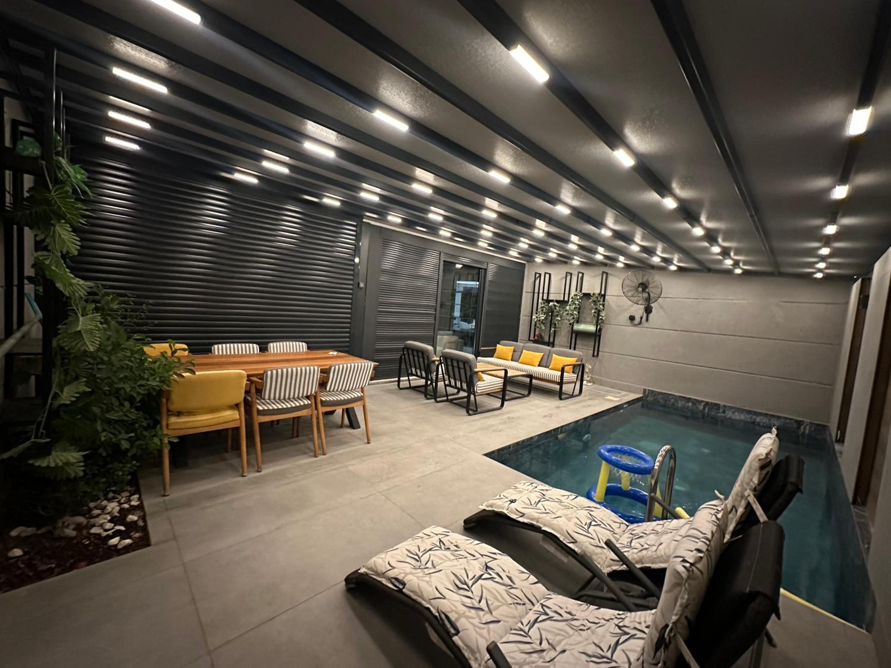 Kundu Villas Heated Pool Retreat