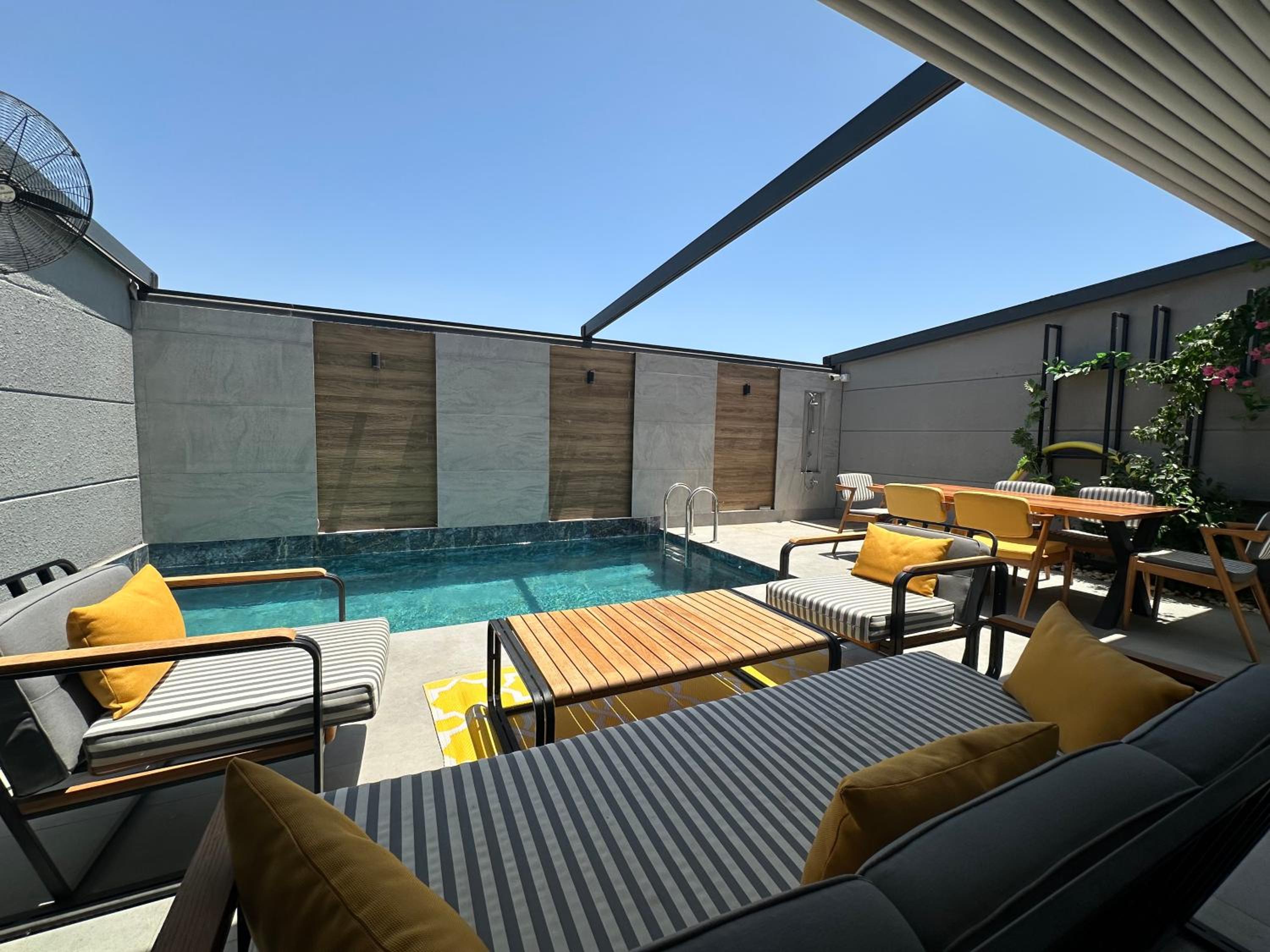 Kundu Villas Heated Pool Retreat