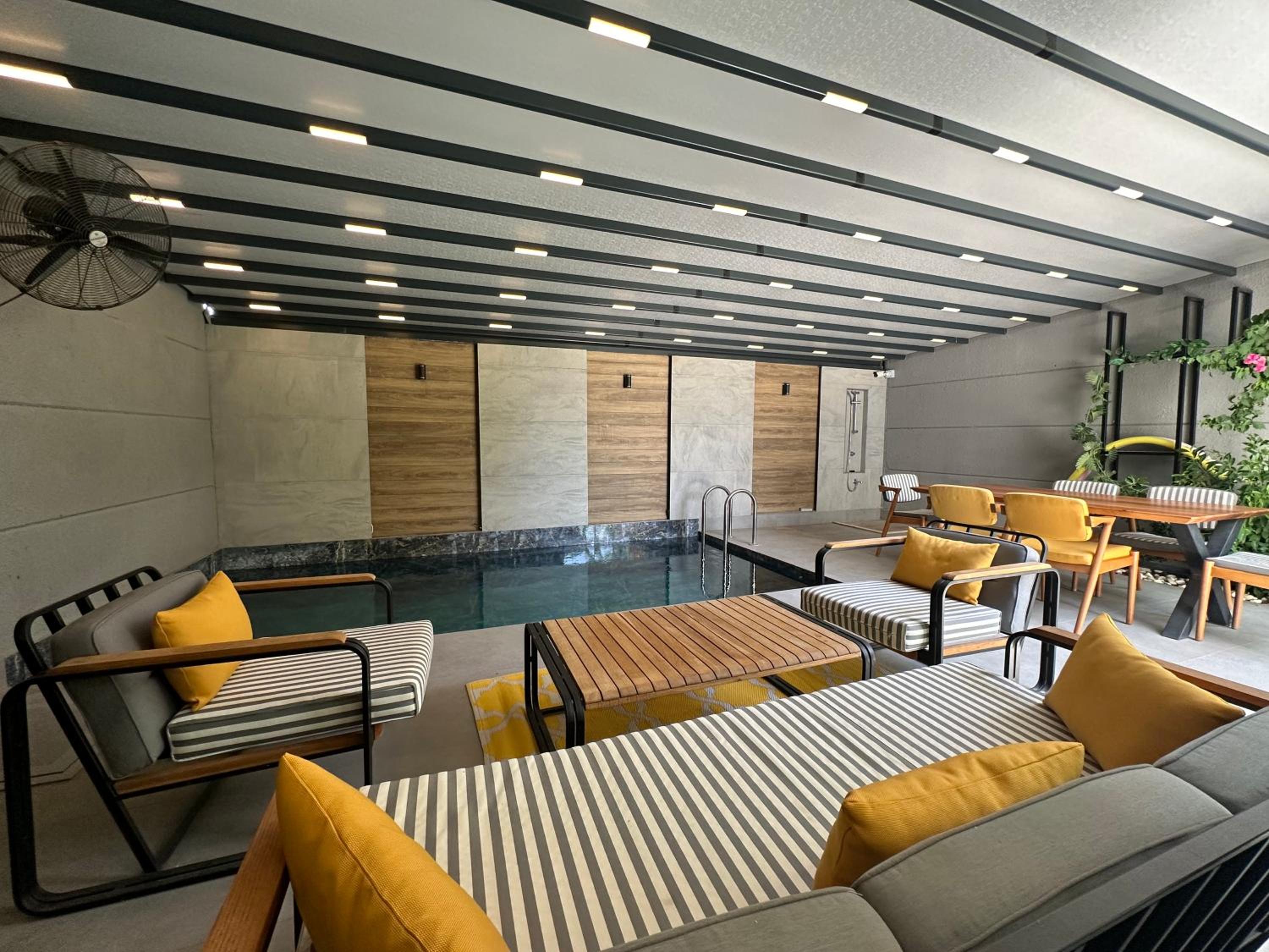 Kundu Villas Heated Pool Retreat