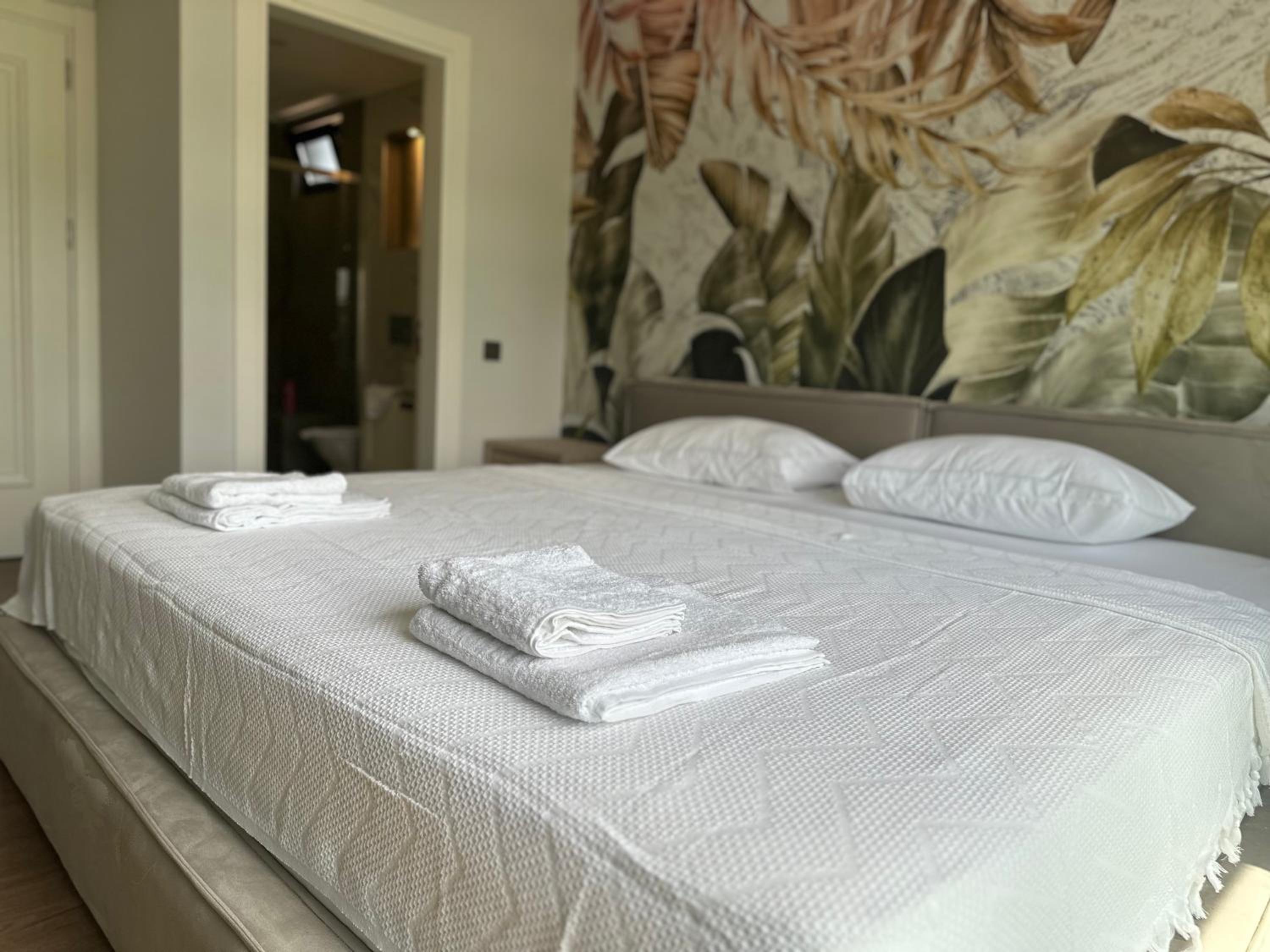 Kundu Villas Heated Pool Retreat