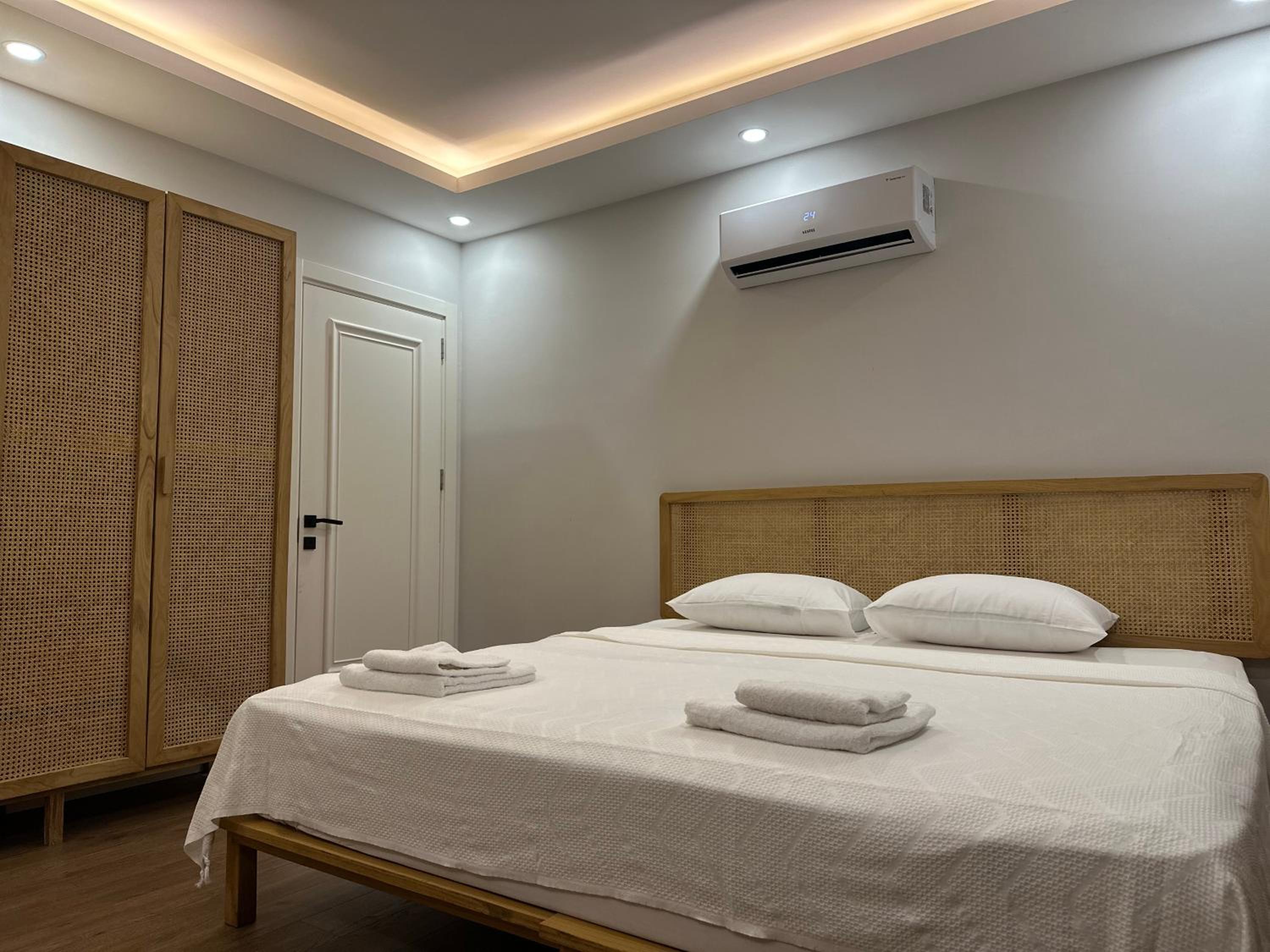 Kundu Villas Heated Pool Retreat