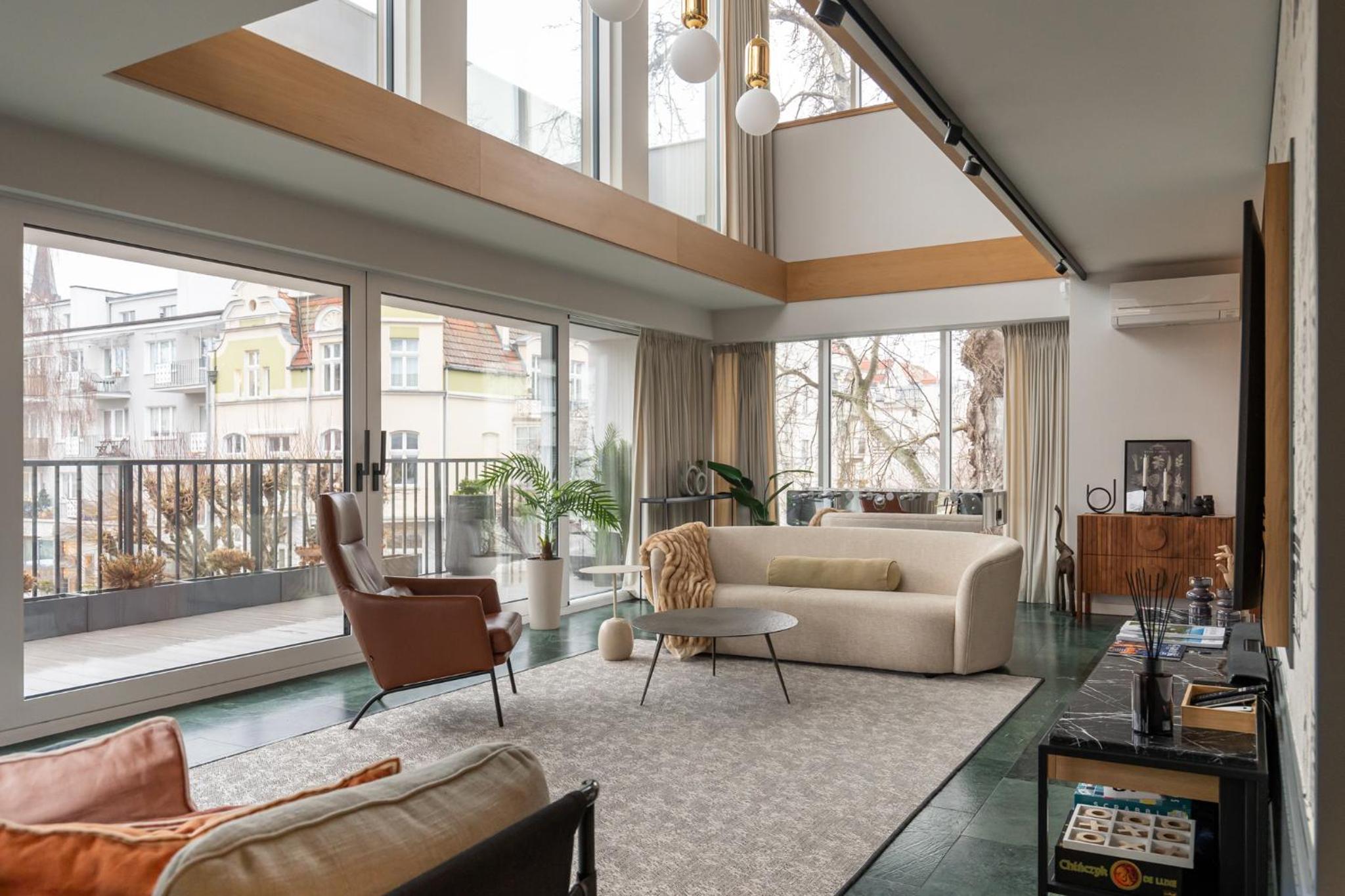 Nowy Sopot Luxury Villa with Jacuzzi & Sky Terrace by Lion Apartments