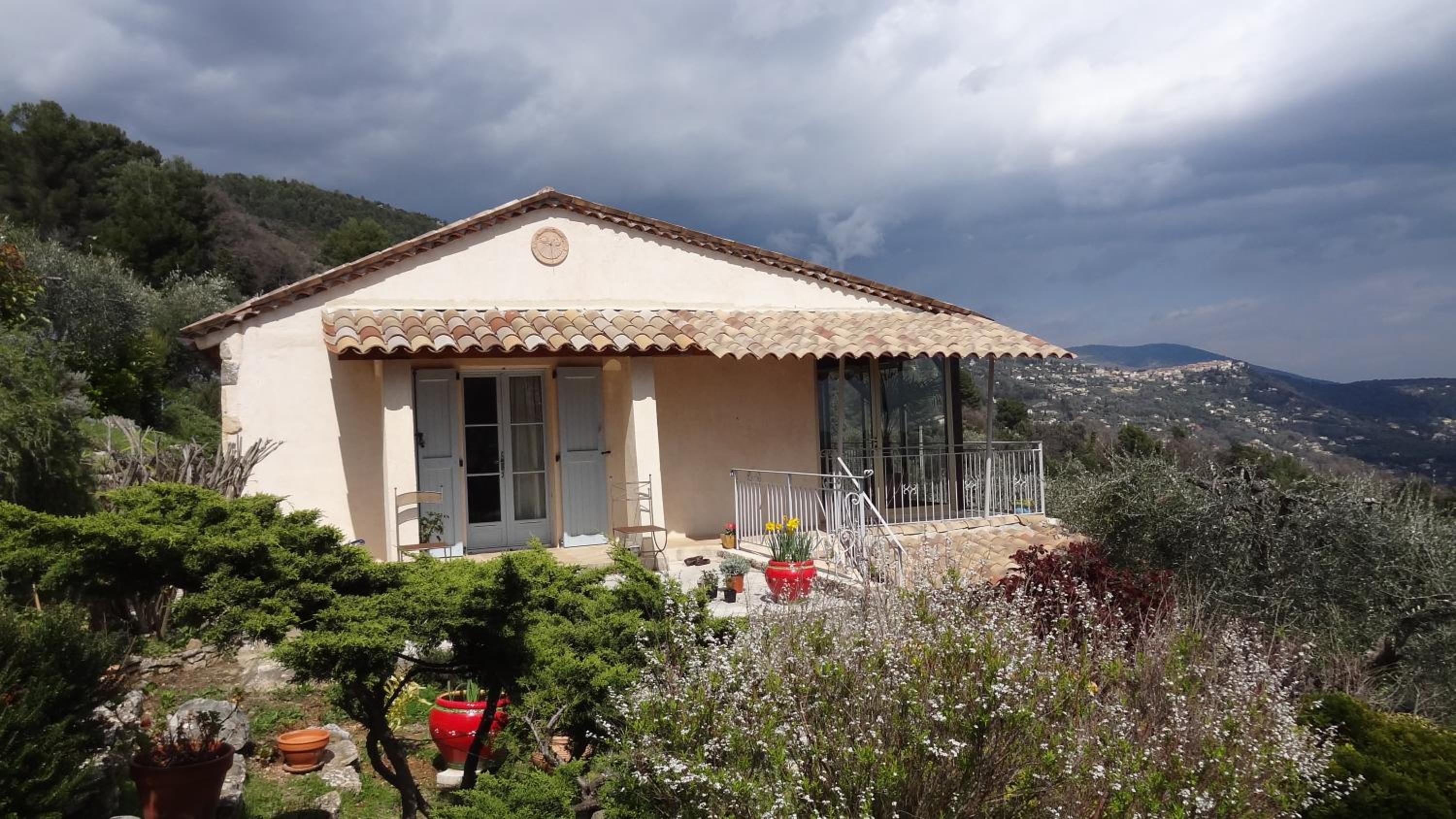 villa des oliviers view 5