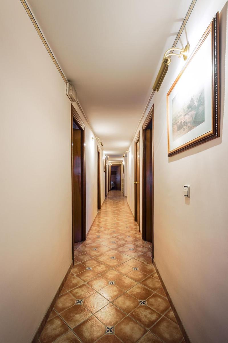 Hostal ROMI photo 3