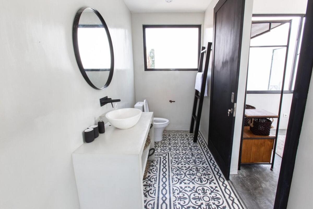 Villa Shanti - 3BR Villa in Heart of Canggu