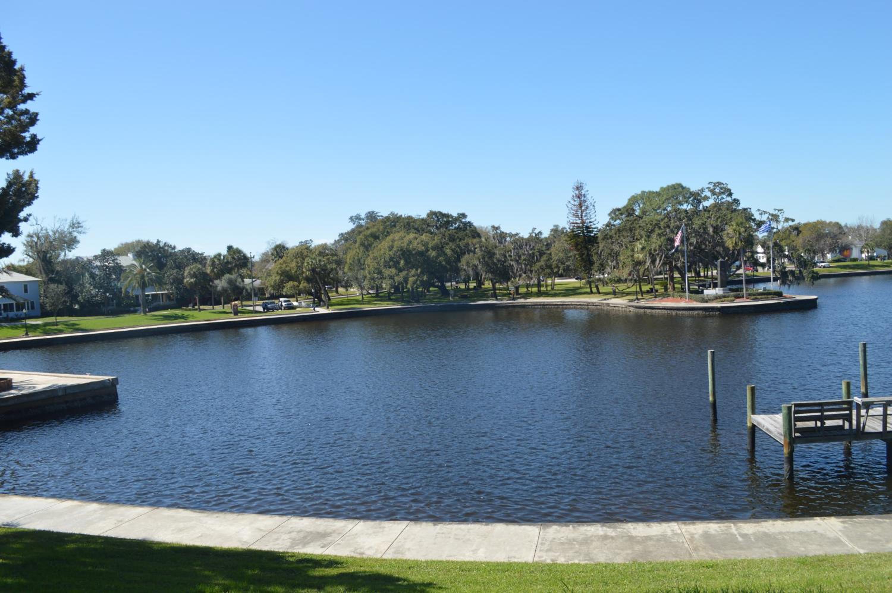 Tarpon Inn
