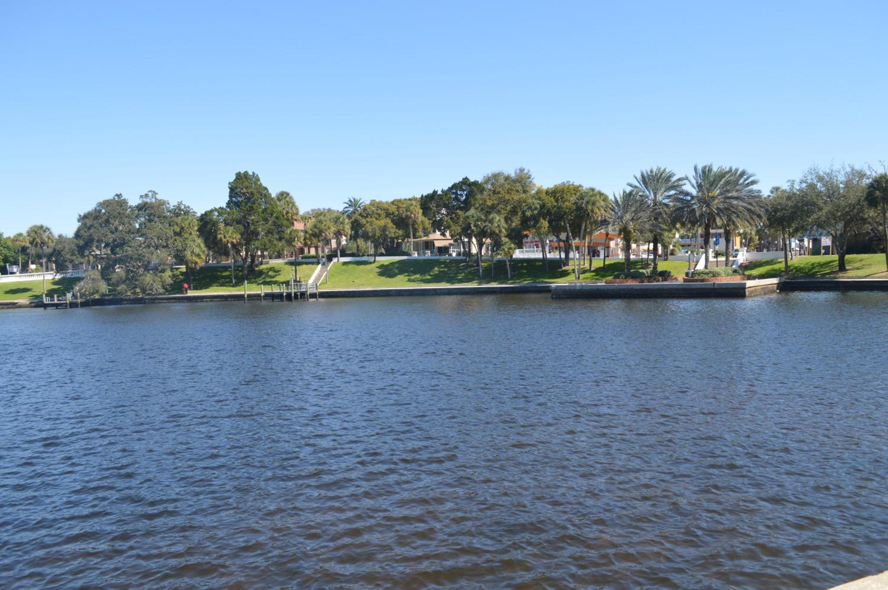 Tarpon Inn