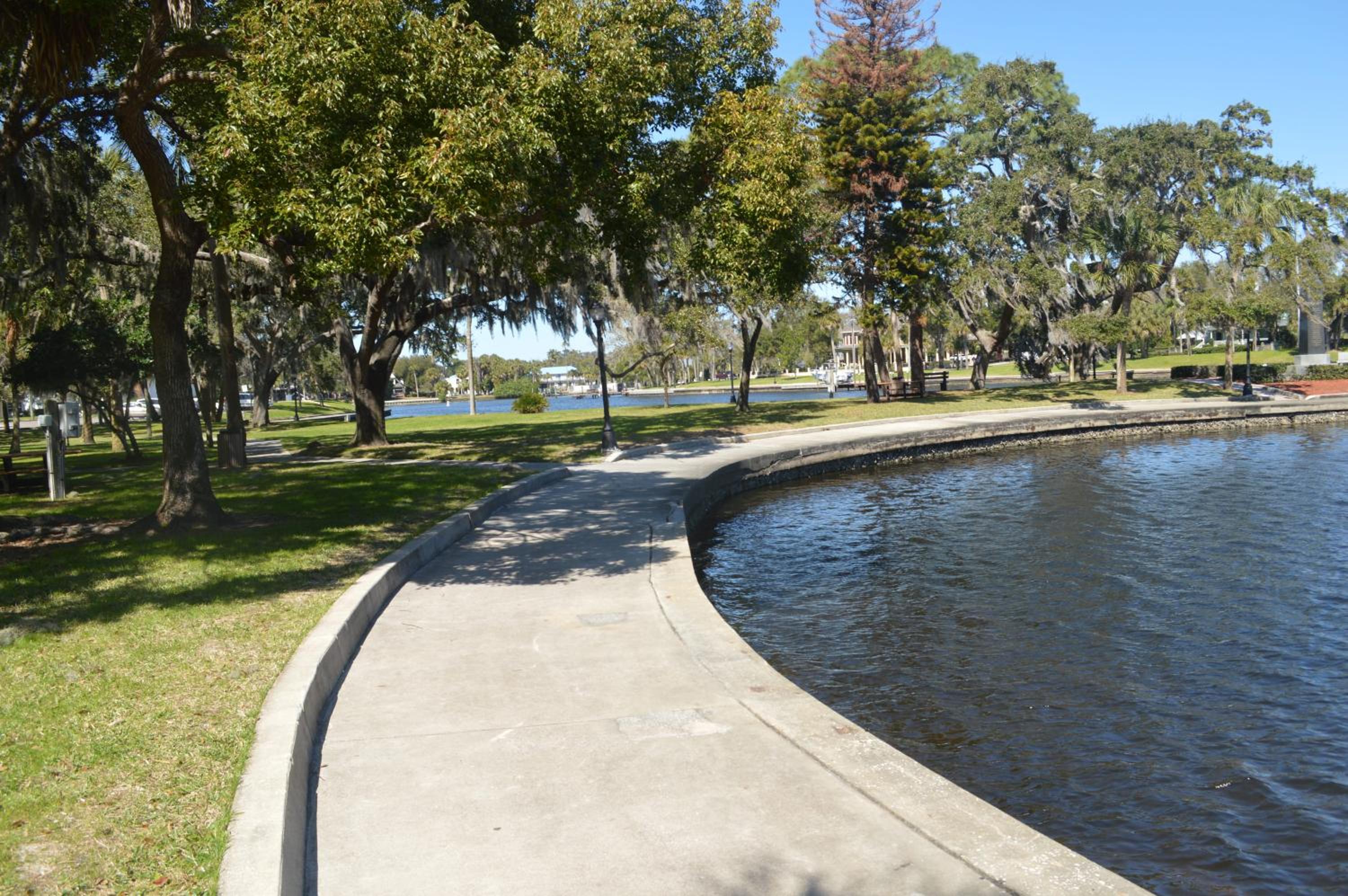 Tarpon Inn