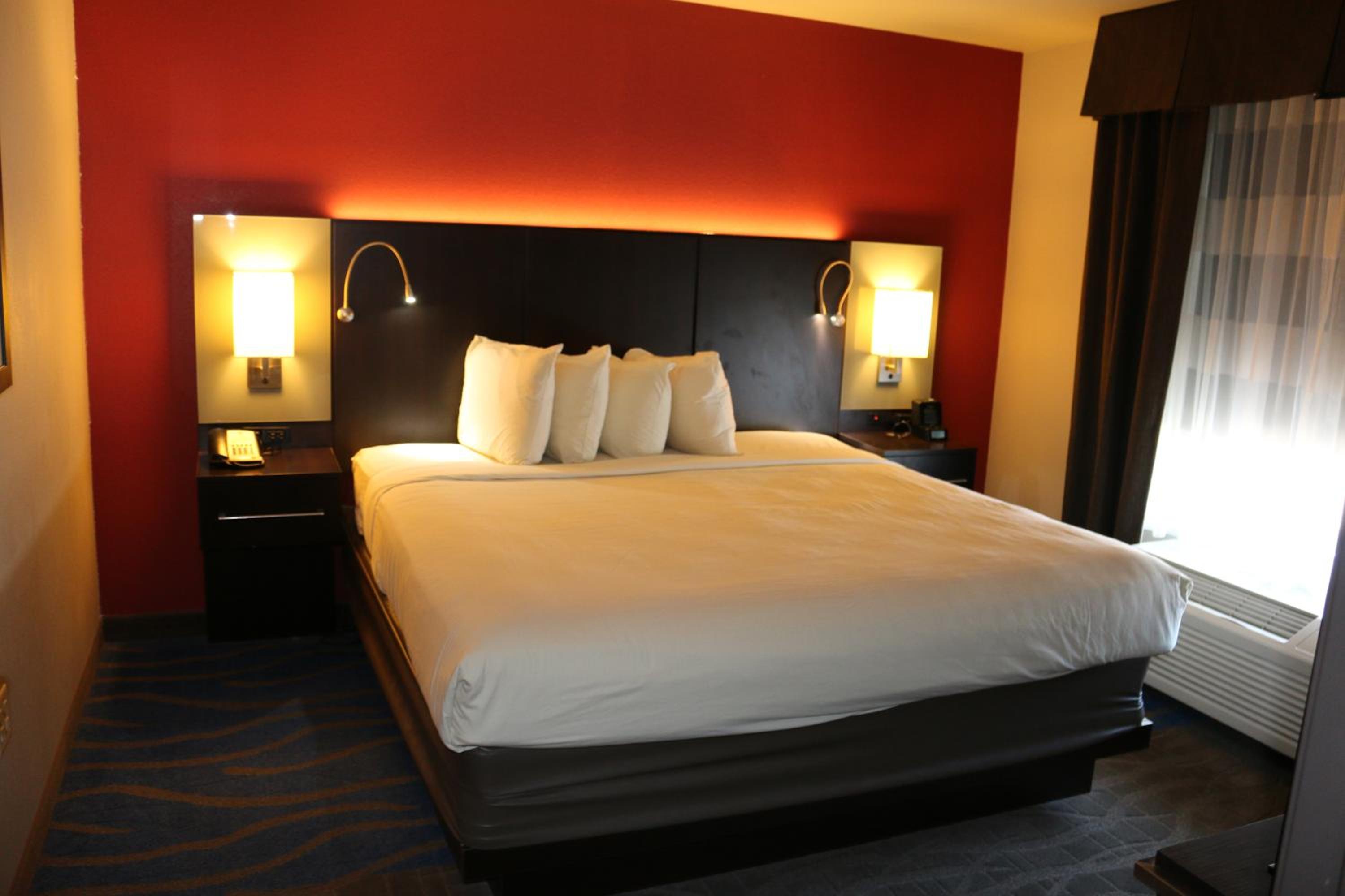 Astoria Hotel & Event Center view 5
