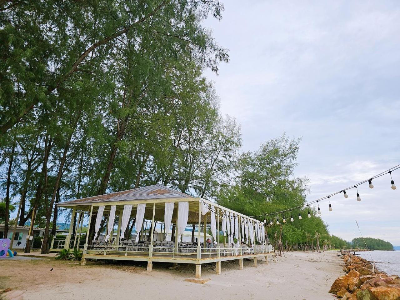 Suvarn Gleaw Thong Resort