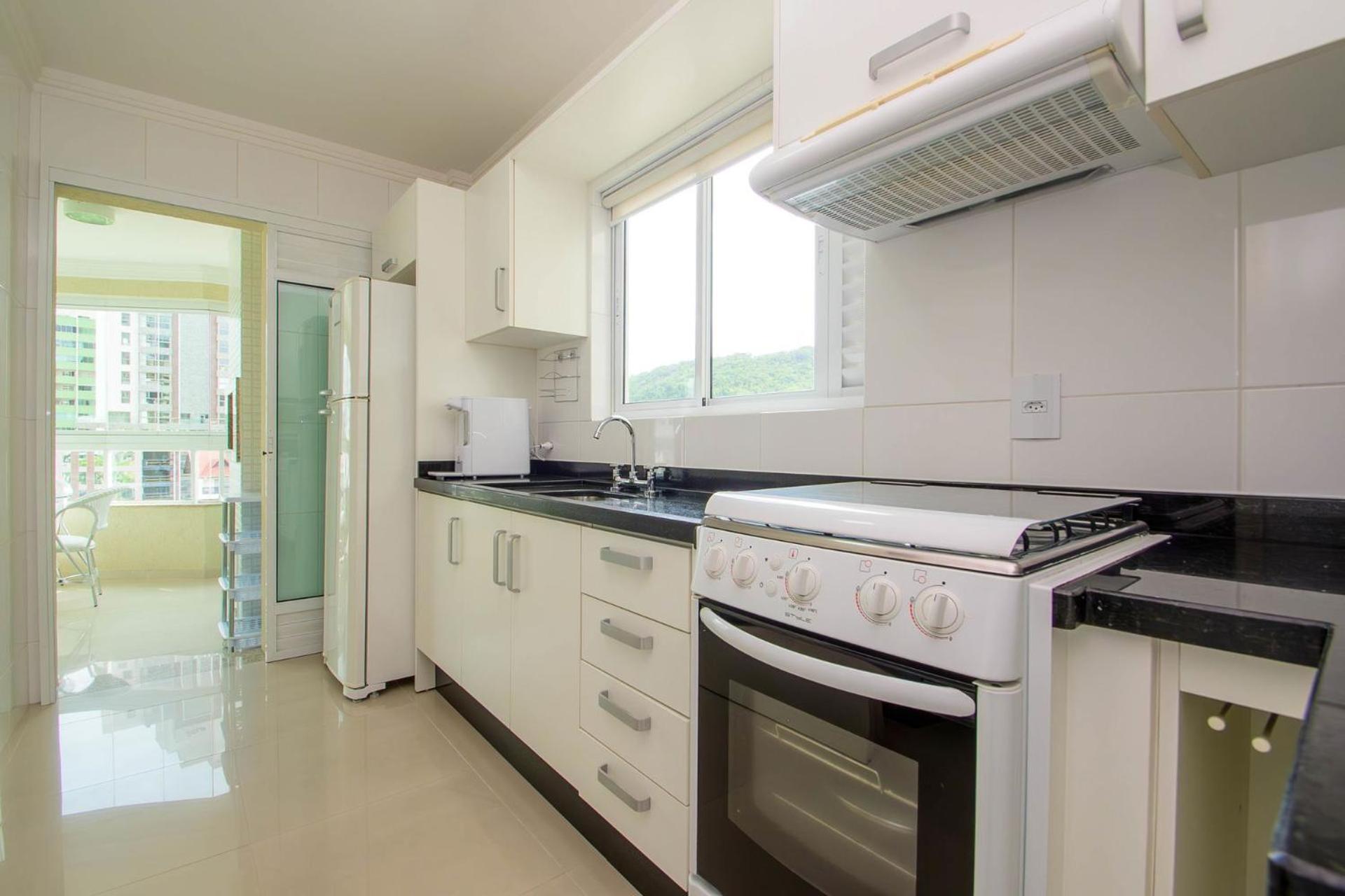 Com garagem e a 500m da praia ZP8765