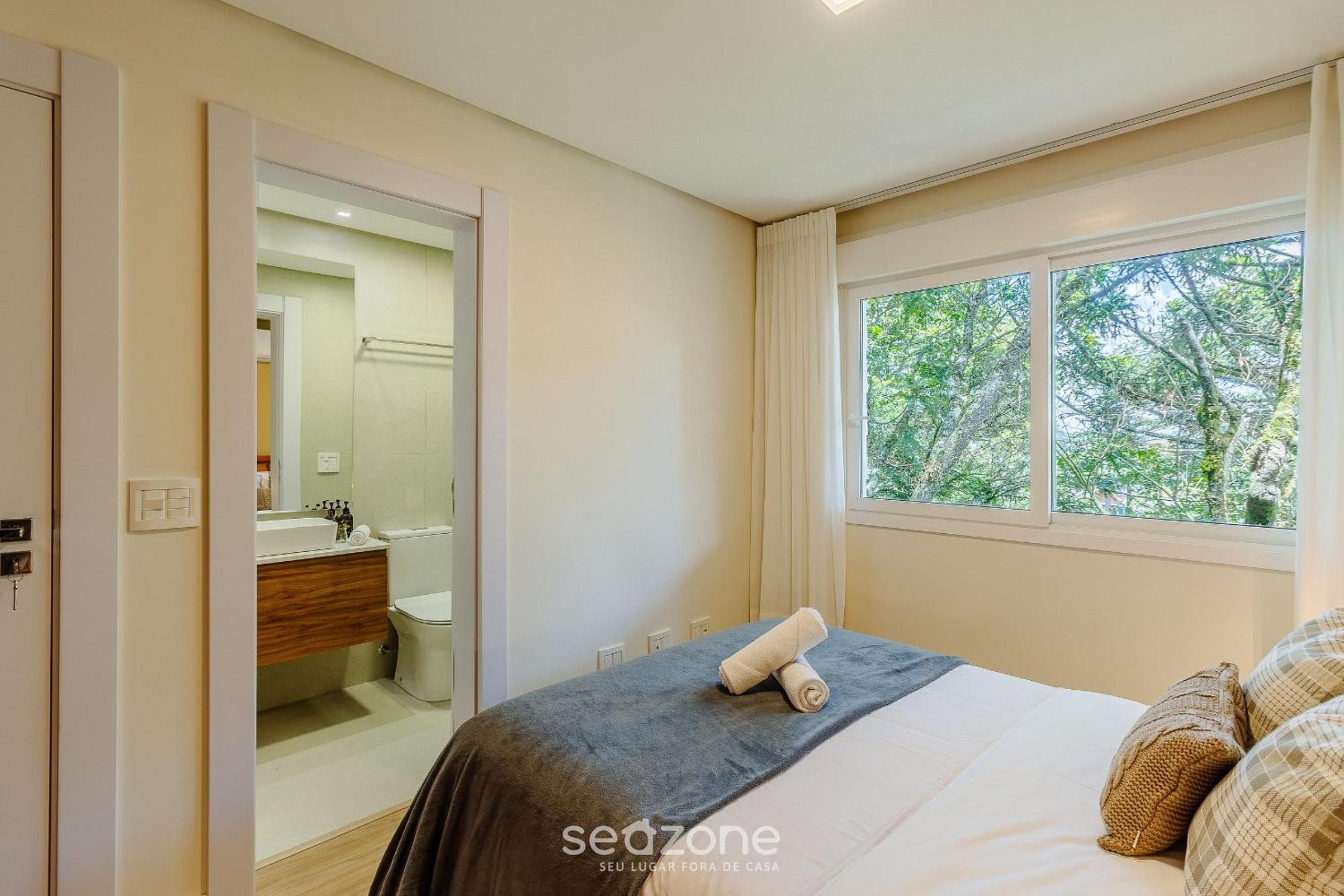 Apartment with 2 Suites and Barbecue. MDE0406