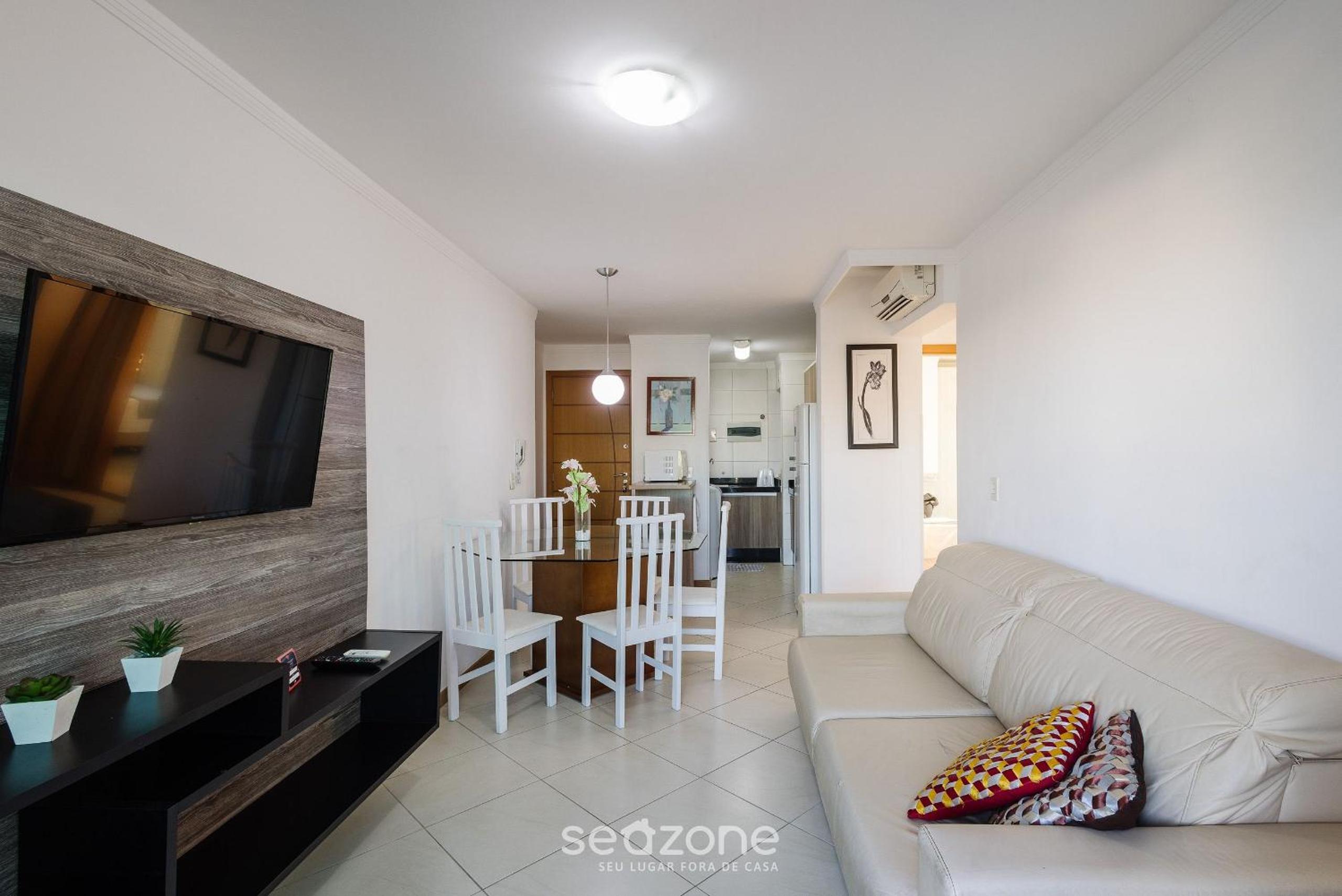 2BR Apt w/ BBQ 400m from Beach CAN304