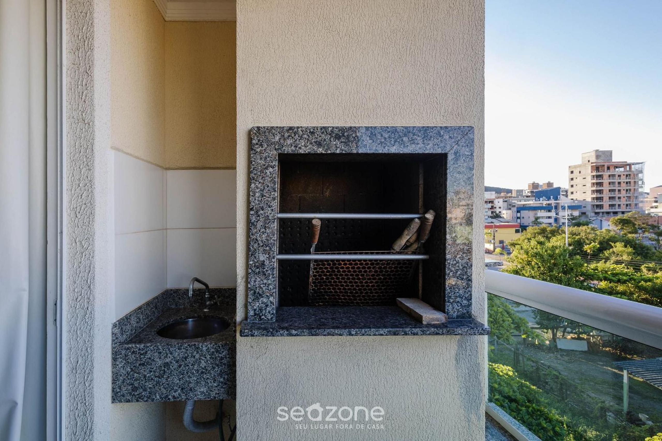 2BR Apt w/ BBQ 400m from Beach CAN304