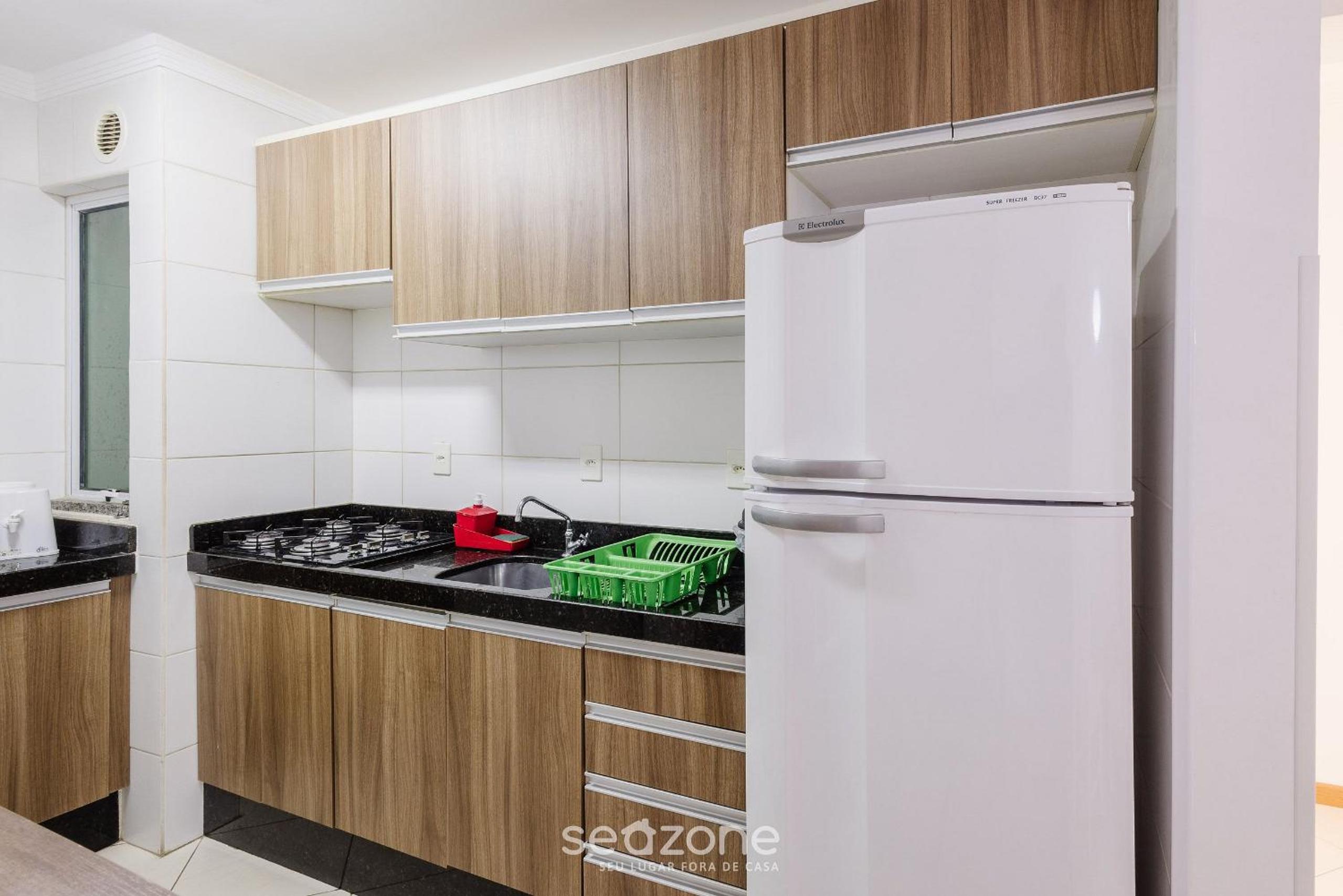 2BR Apt w/ BBQ 400m from Beach CAN304
