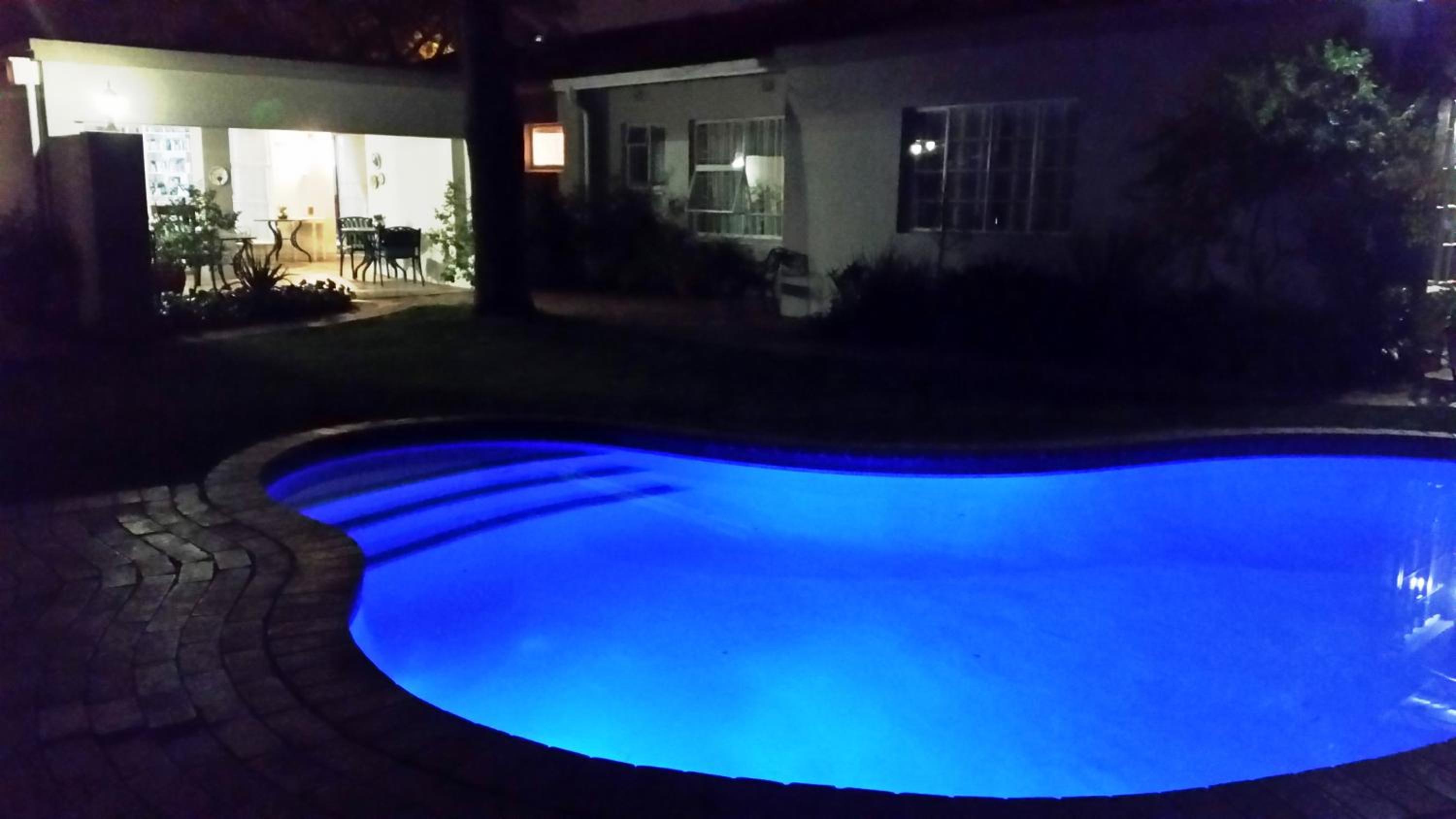 Rosebank Lodge Guesthouse by Claires
