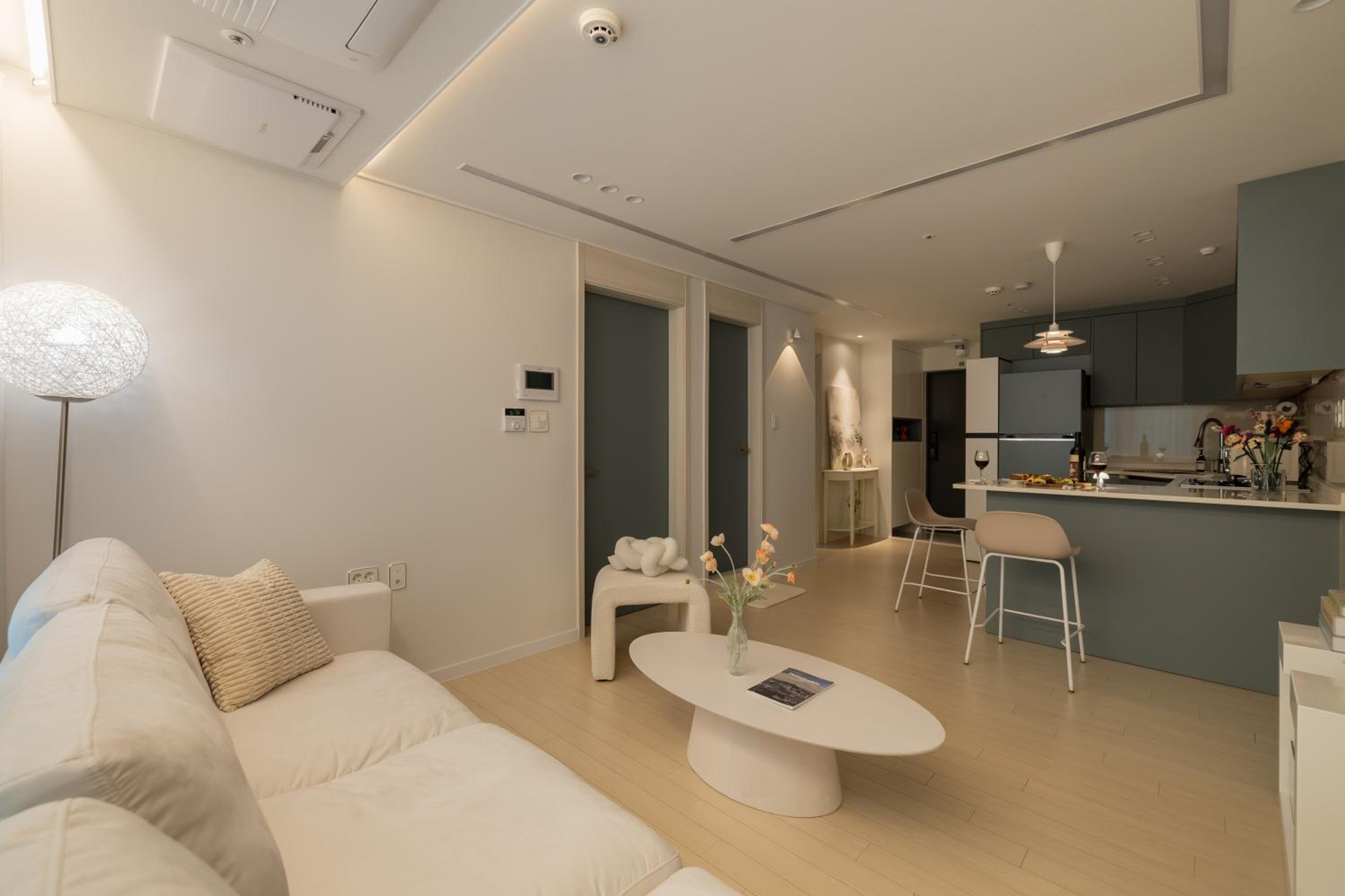 The Eight 8 Hongdae