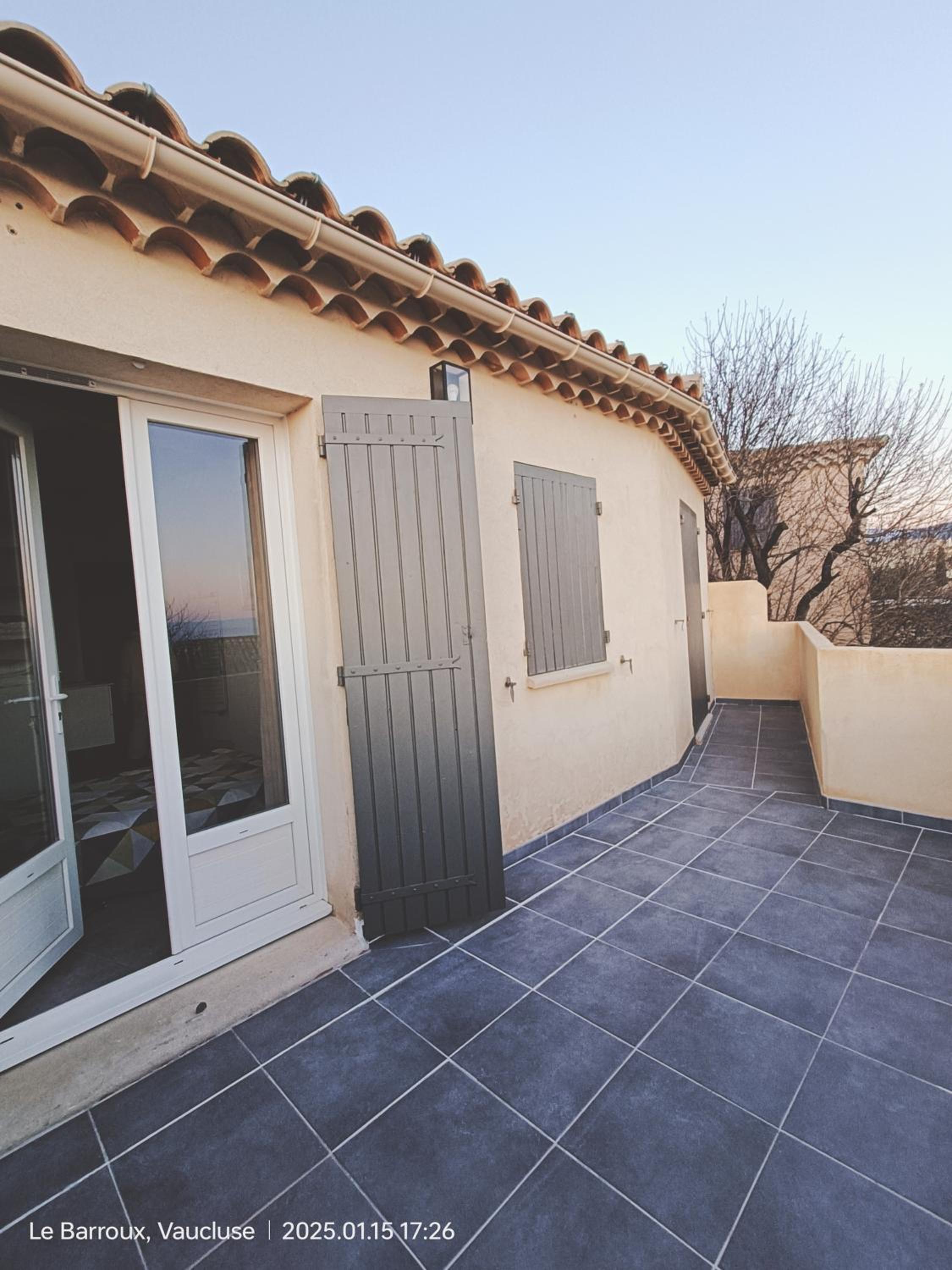 Maison sur la colline du Barroux