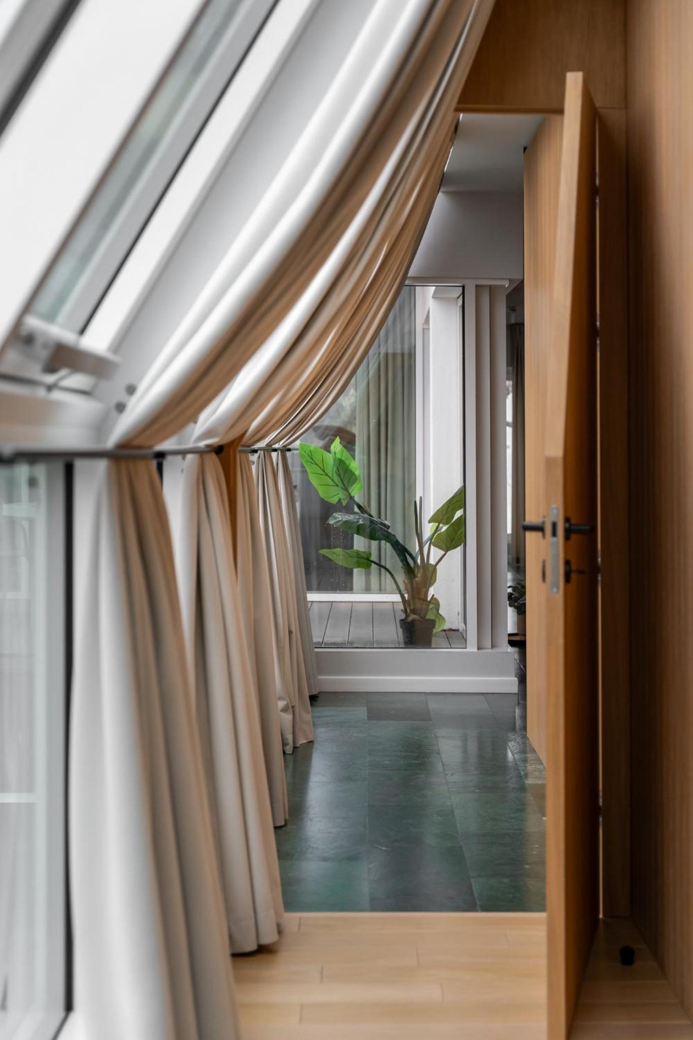 Nowy Sopot Luxury Villa with Jacuzzi & Sky Terrace by Lion Apartments