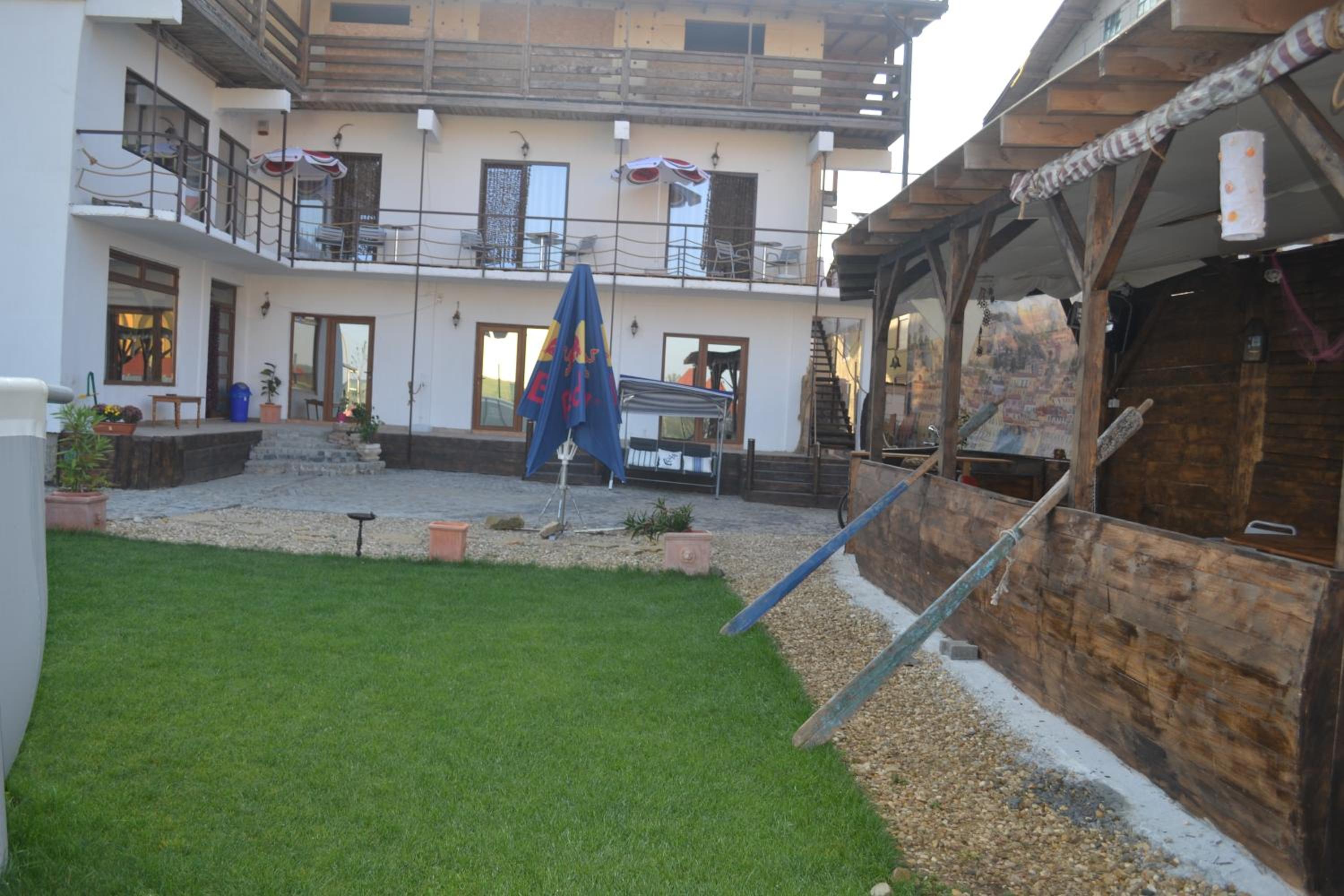 Photo 16