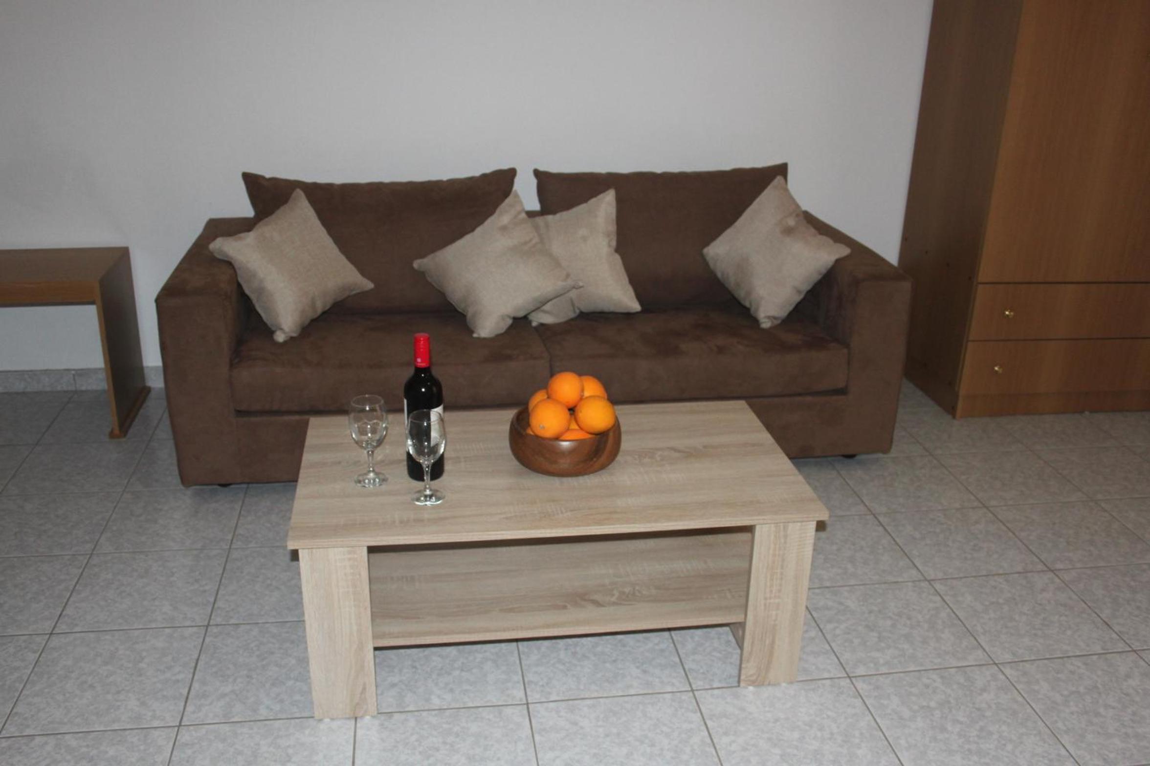 Photo 33