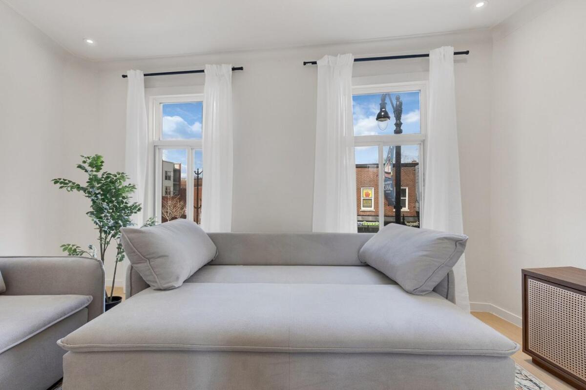 Boho Luxe 2-Floor Retreat Sleeps 6 Private Patio