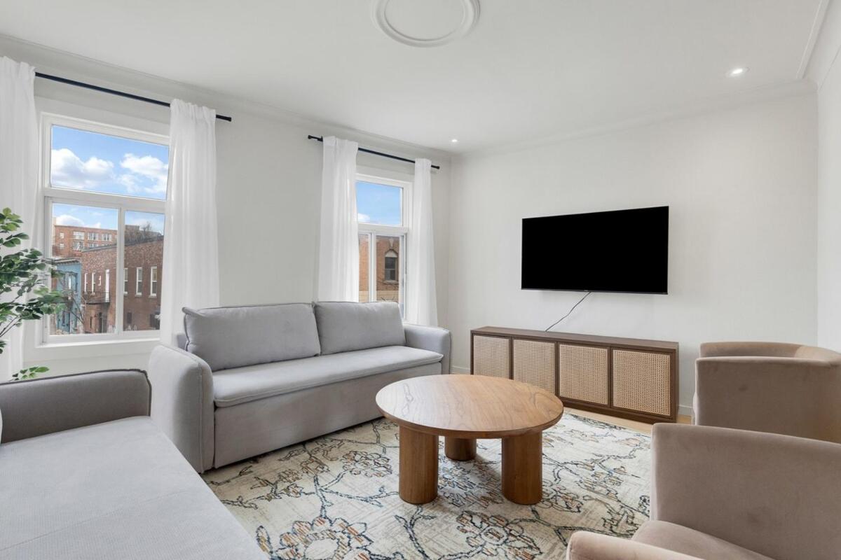 Boho Luxe 2-Floor Retreat Sleeps 6 Private Patio