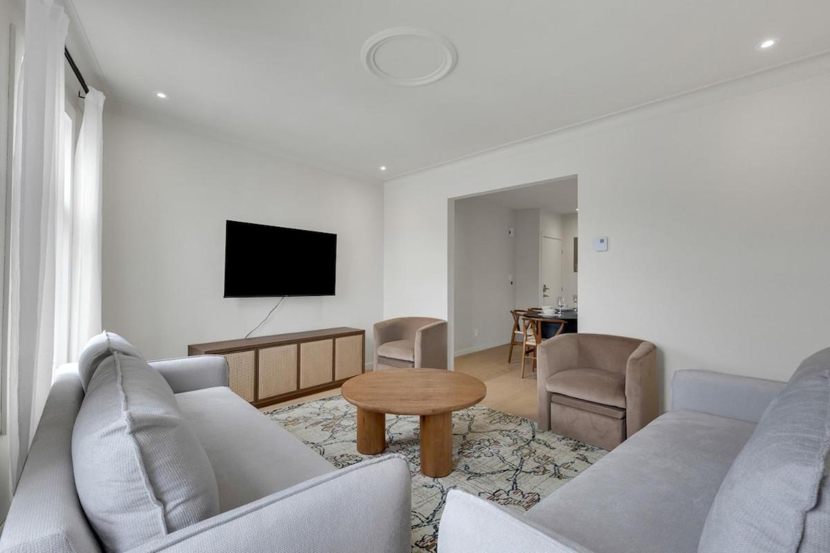 Boho Luxe 2-Floor Retreat Sleeps 6 Private Patio