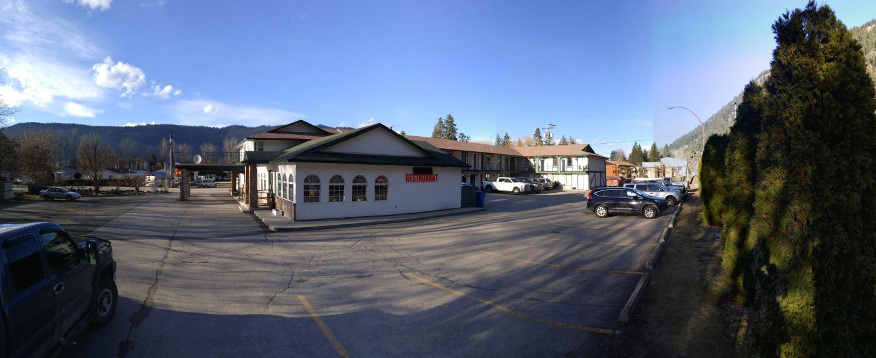 Chase Country Inn