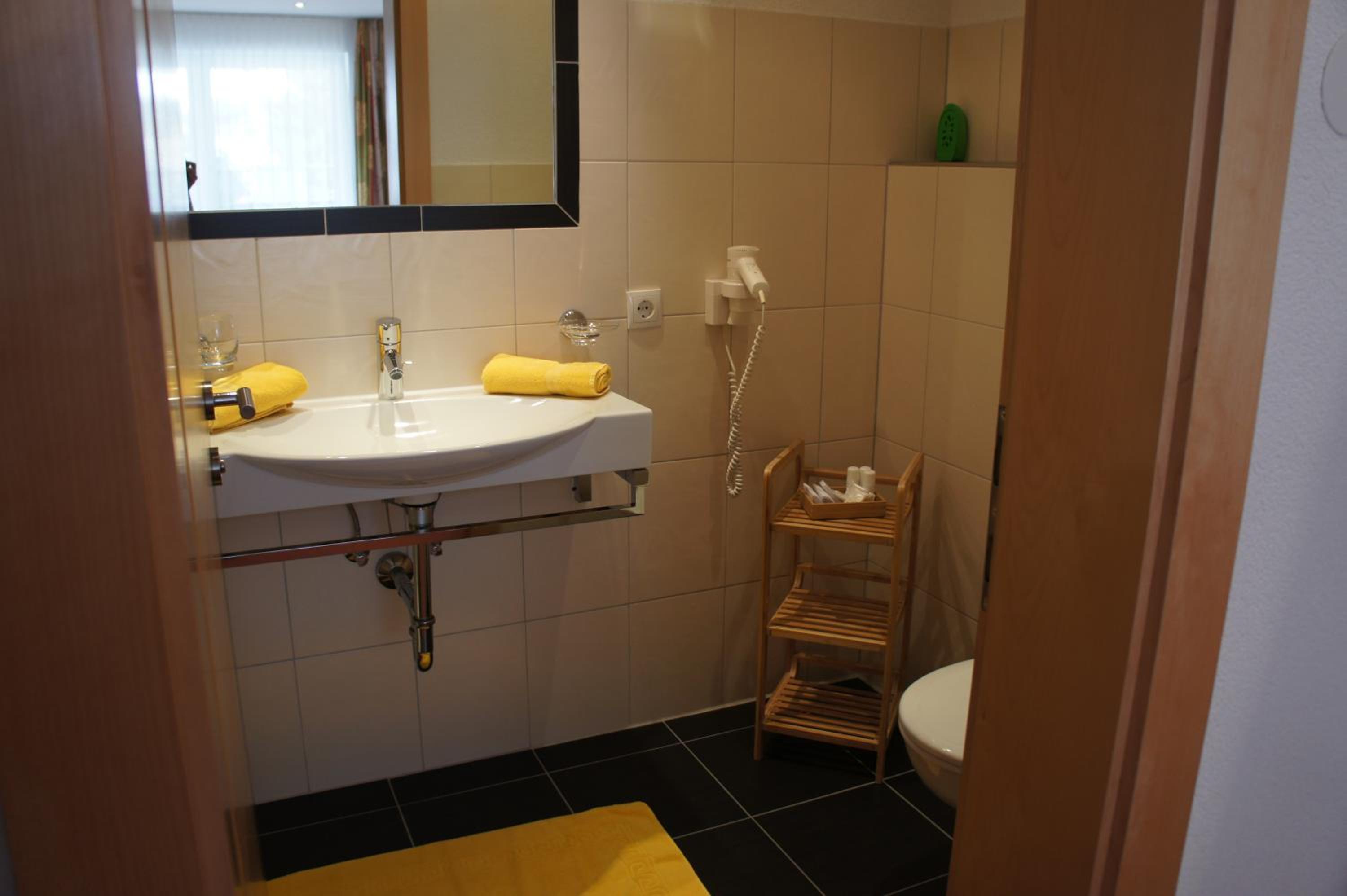 Photo 32