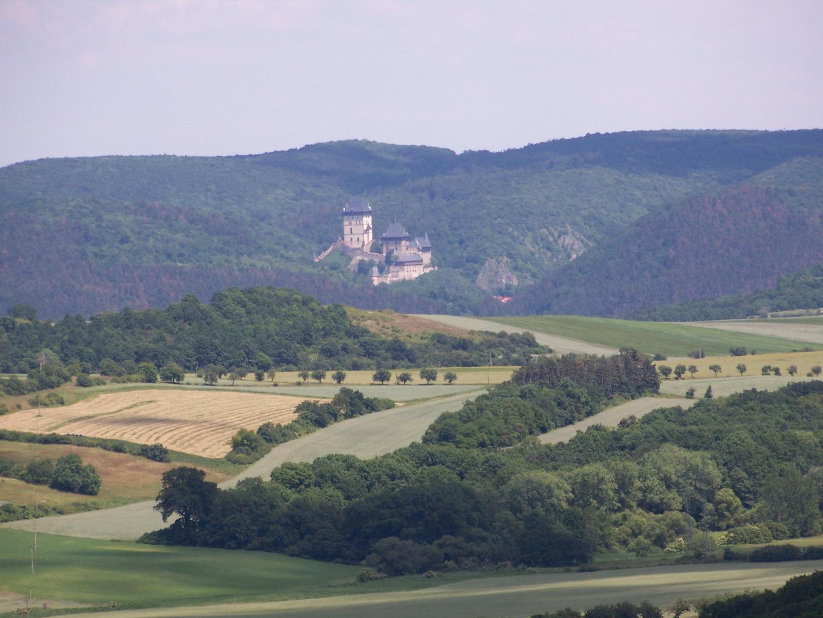 Chalupa Měňany - Karlštejn
