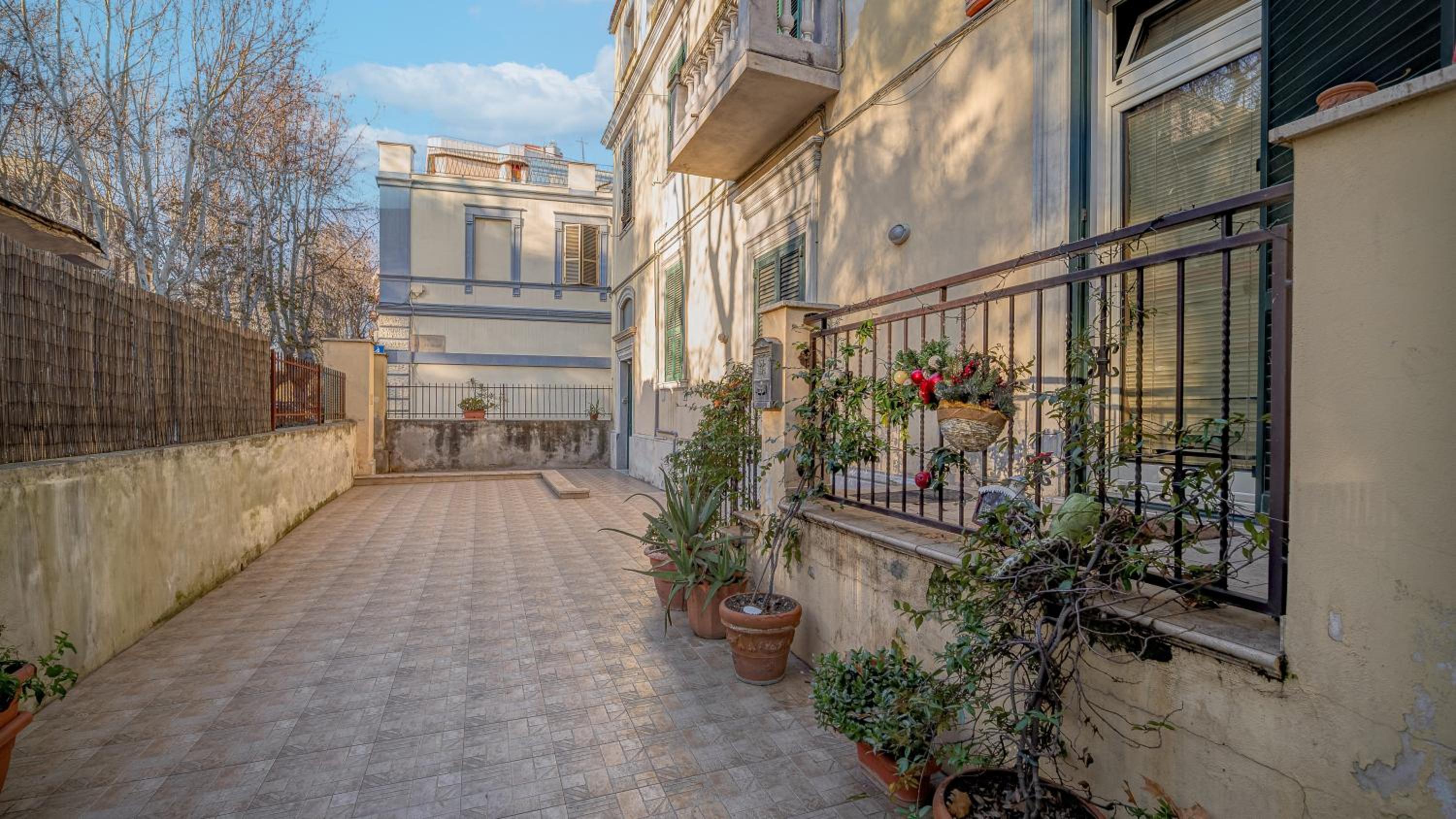 Donna Anna's House by Rentbeat
